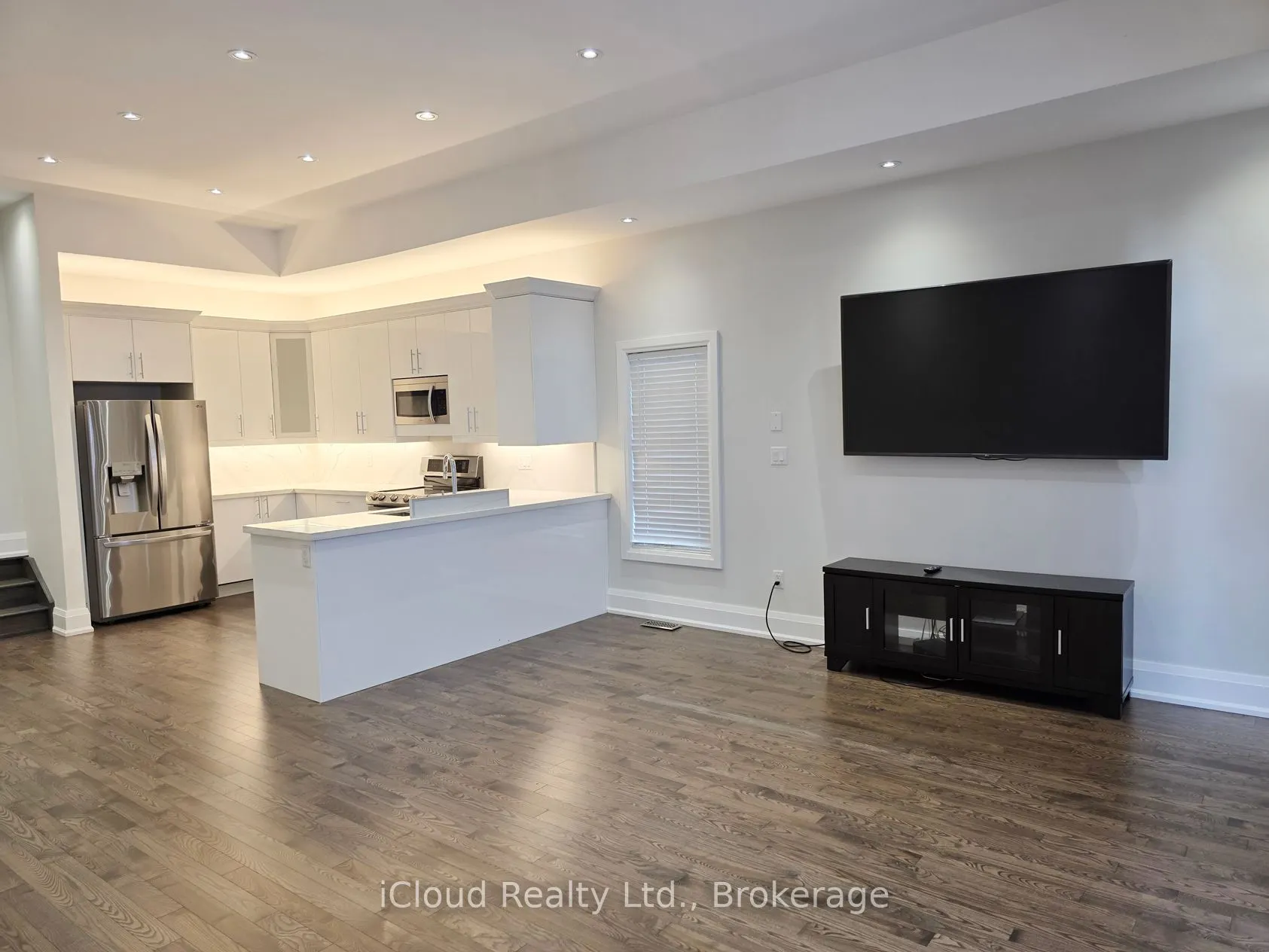 99A Leyton Avenue