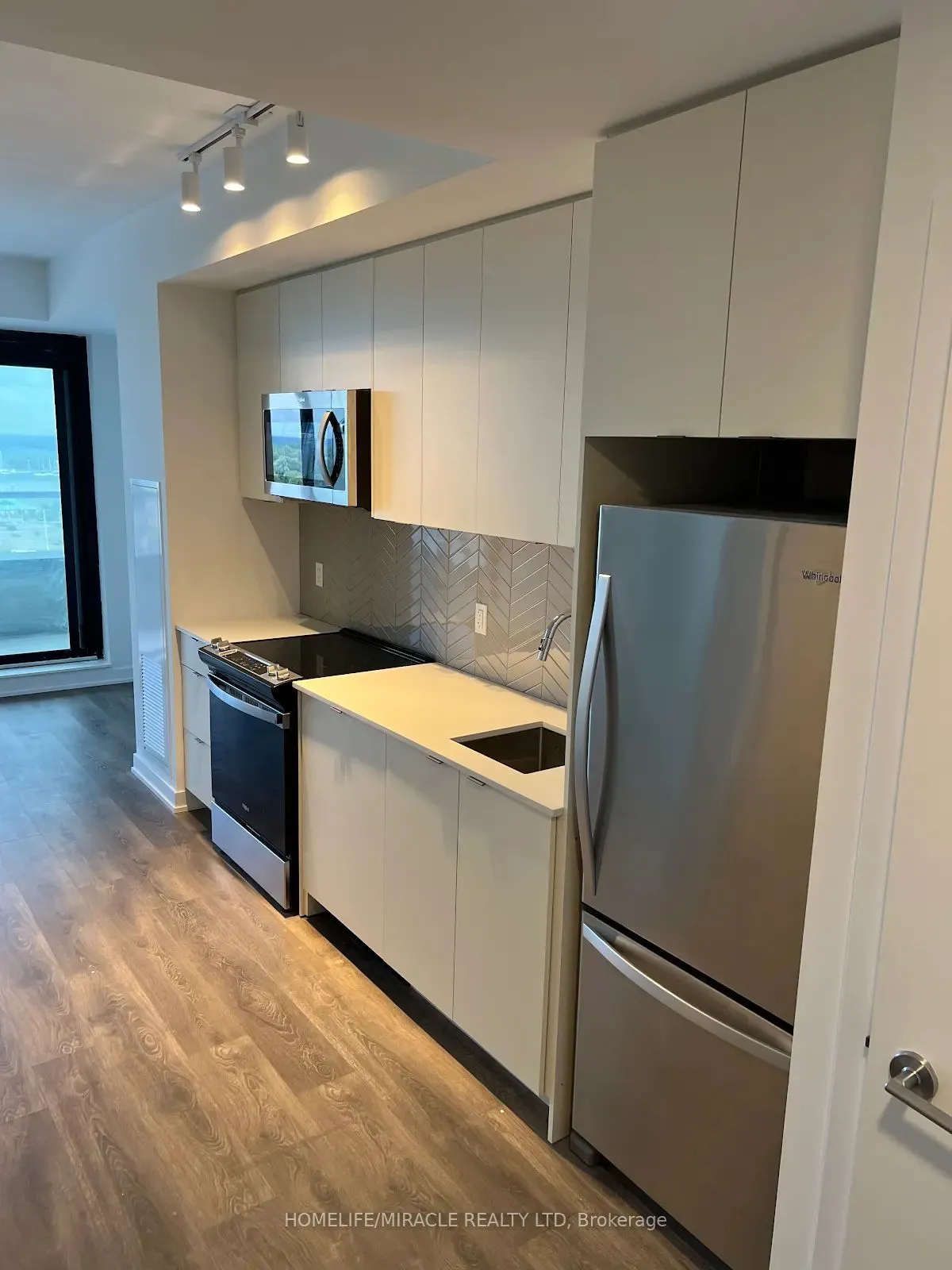 1606 Charles Street, #1105