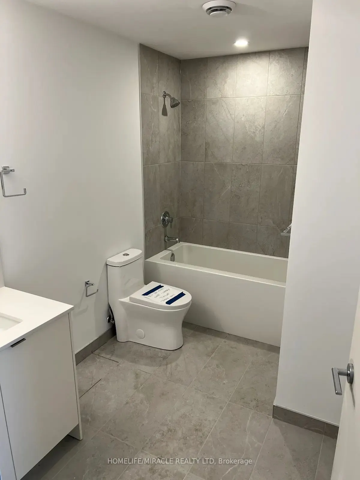 1606 Charles Street, #1105