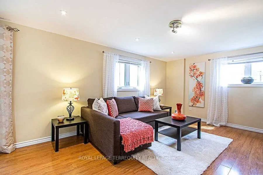 53 Rushbrooke Way, #Lower