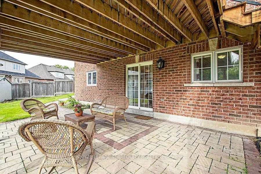 53 Rushbrooke Way, #Lower