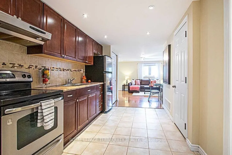 53 Rushbrooke Way, #Lower