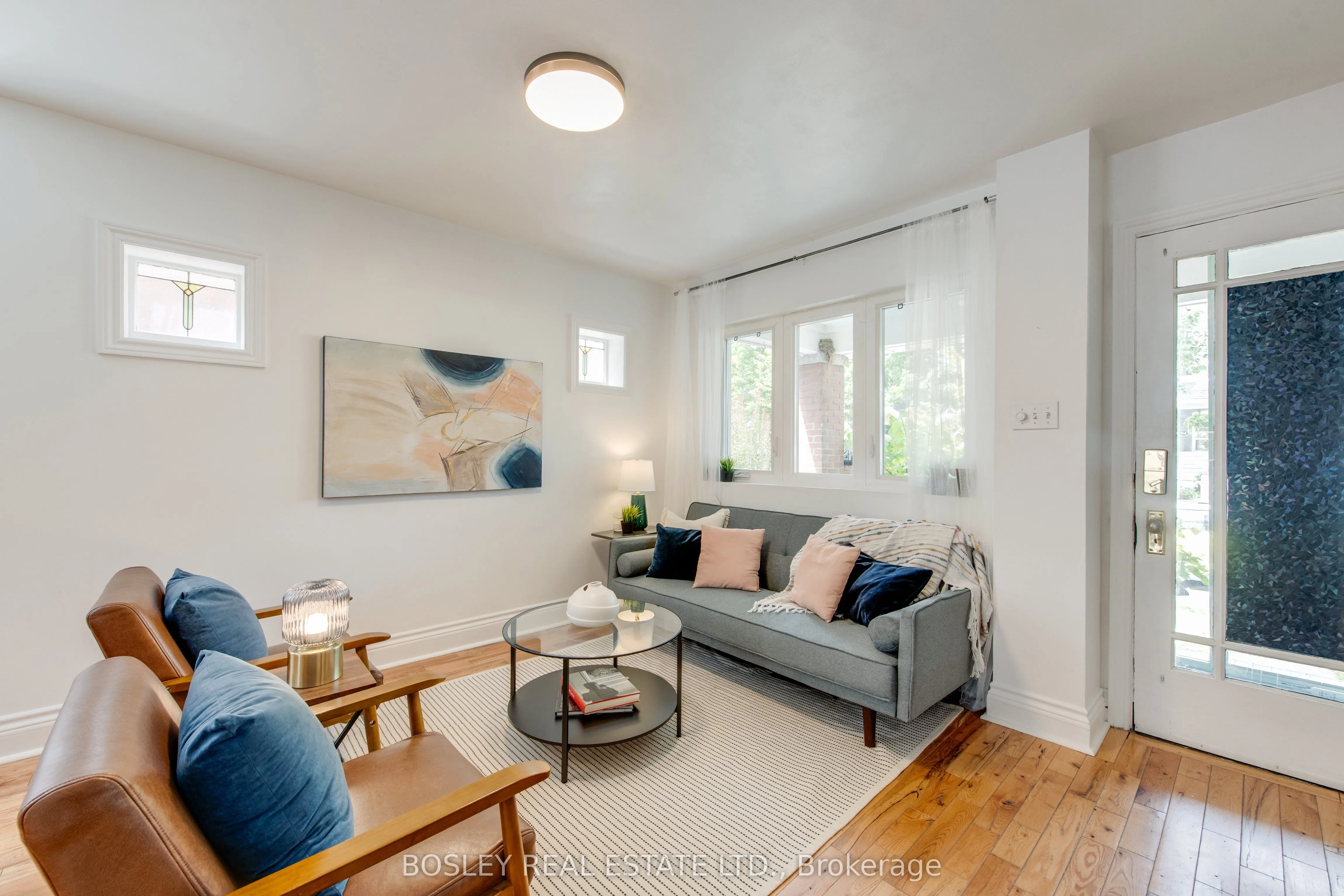 55 Robbins Avenue