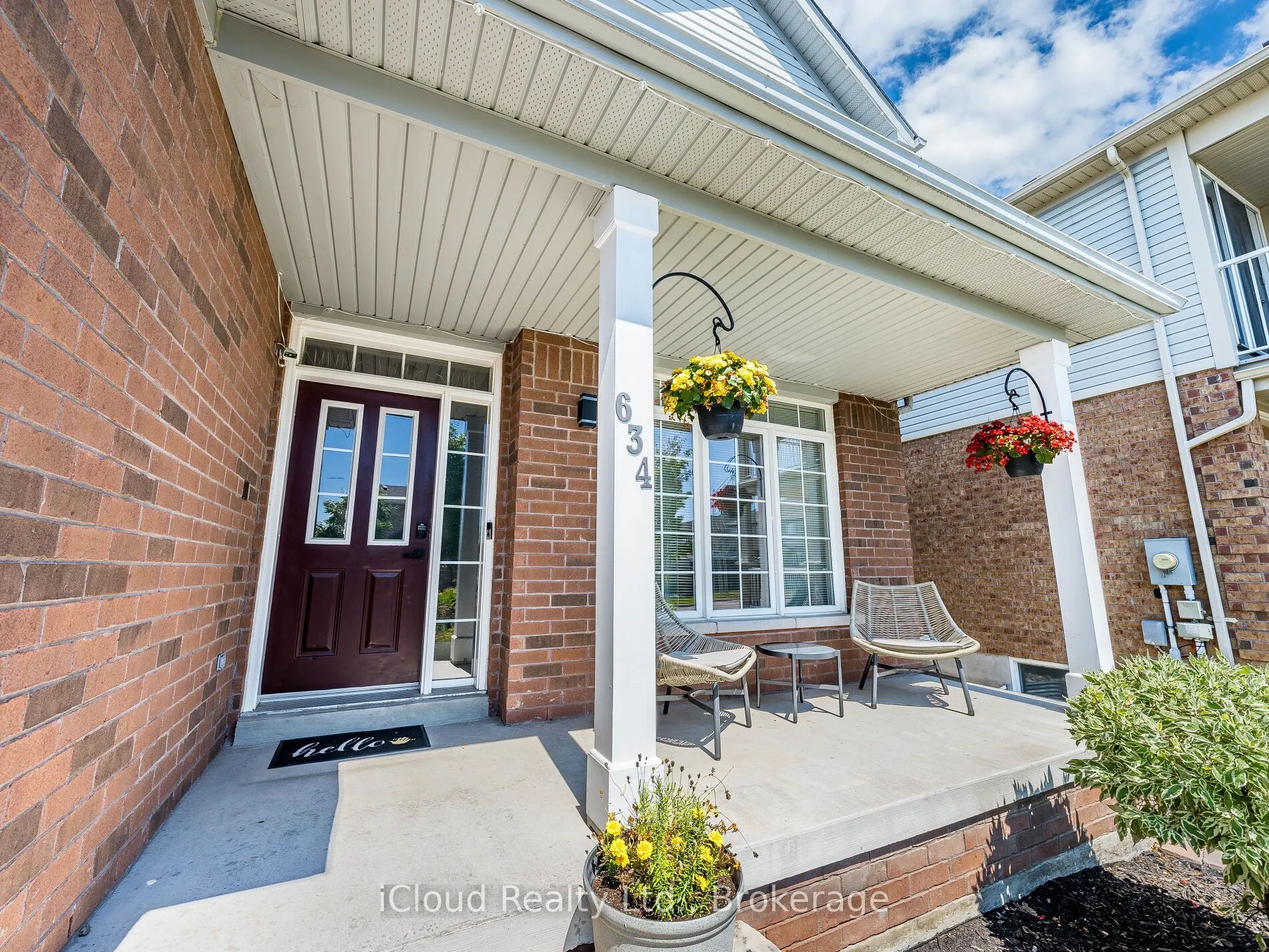 634 Oxbow Crescent