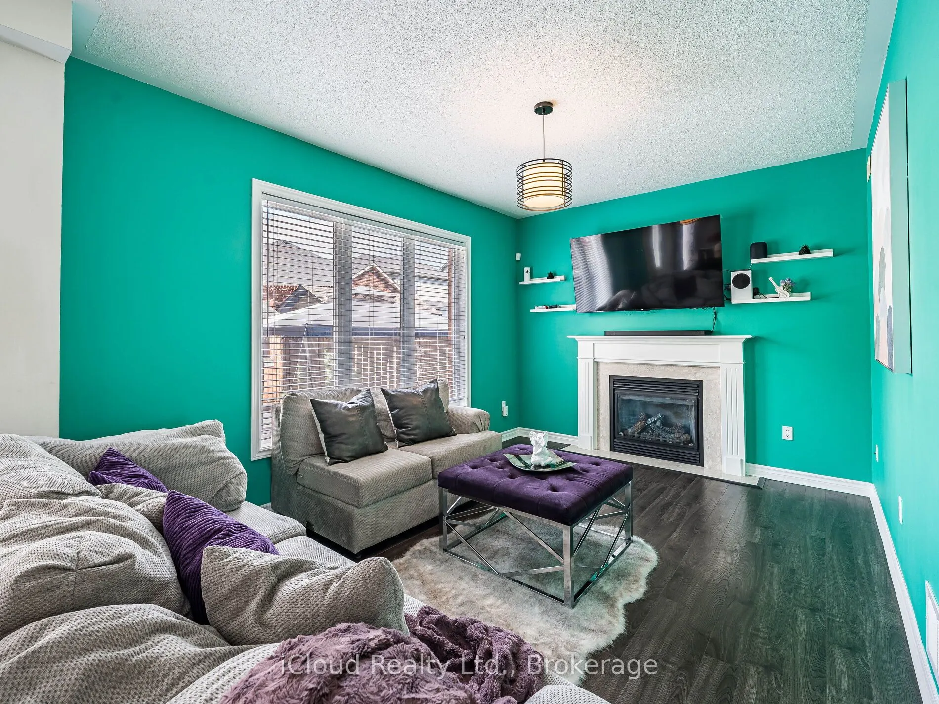 634 Oxbow Crescent