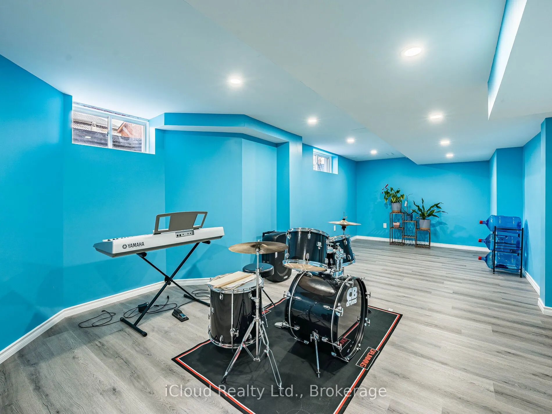 634 Oxbow Crescent