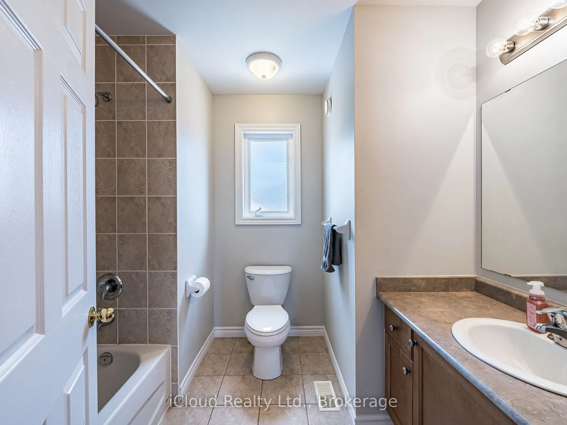 634 Oxbow Crescent