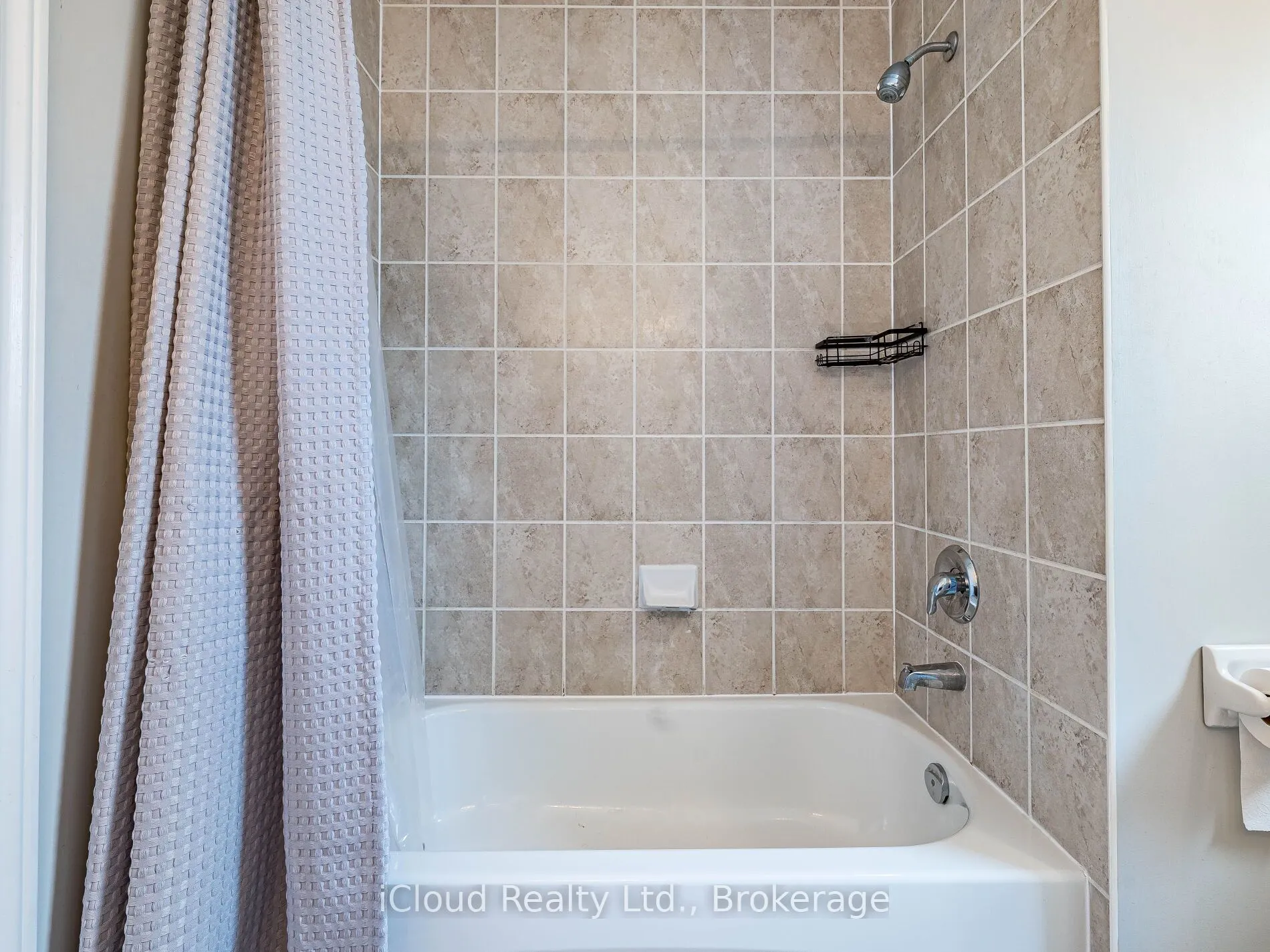 634 Oxbow Crescent