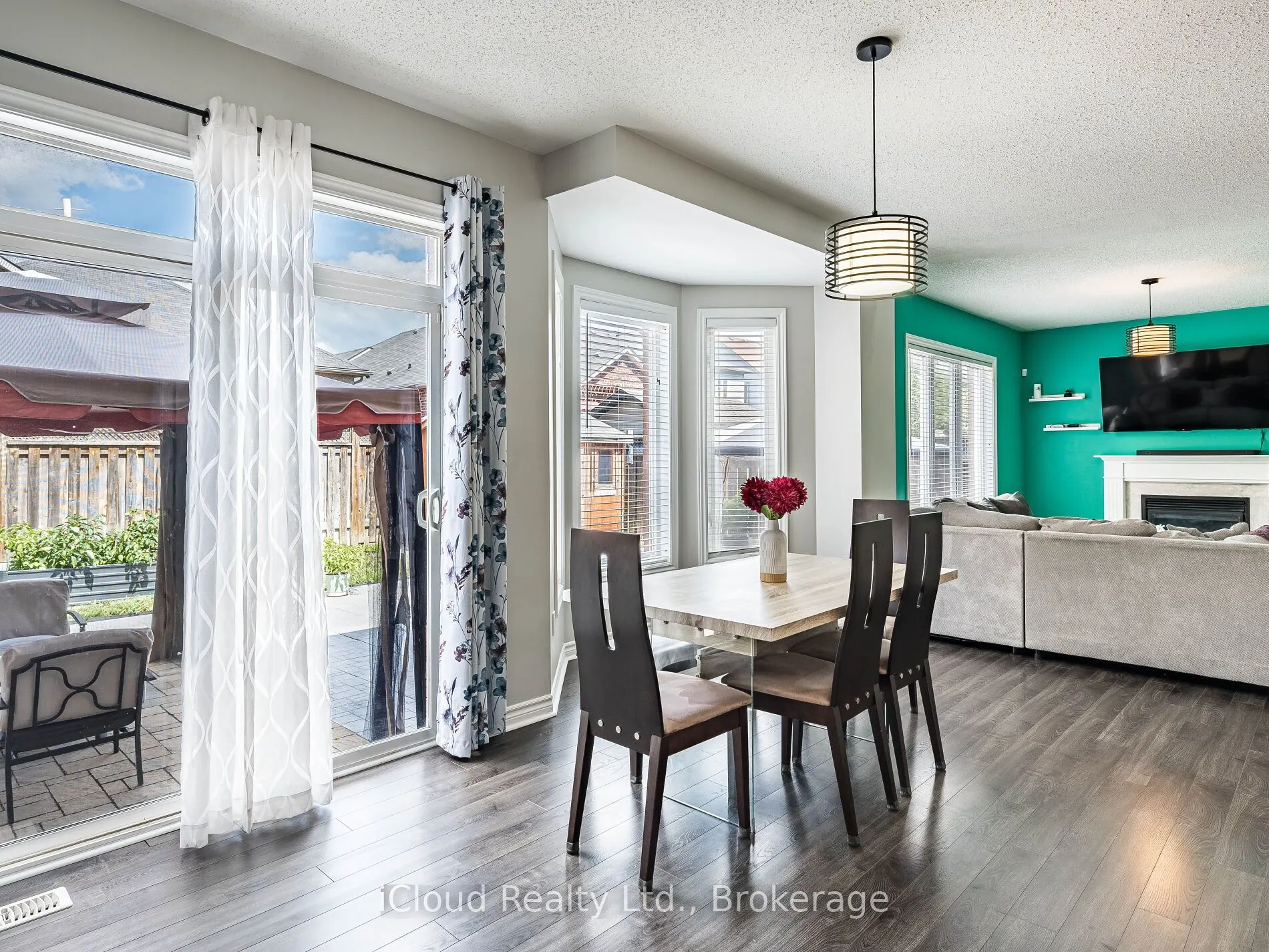 634 Oxbow Crescent