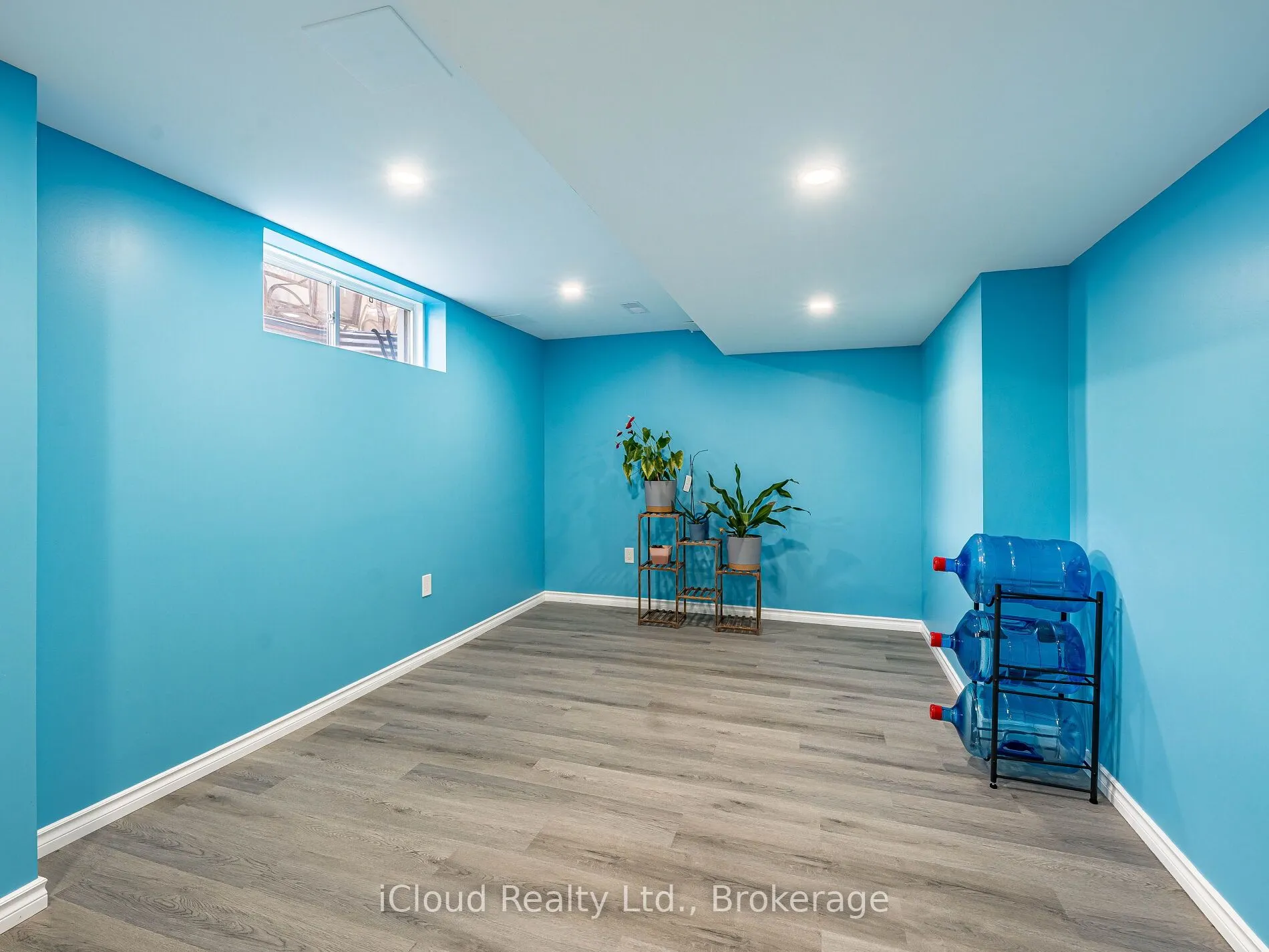 634 Oxbow Crescent