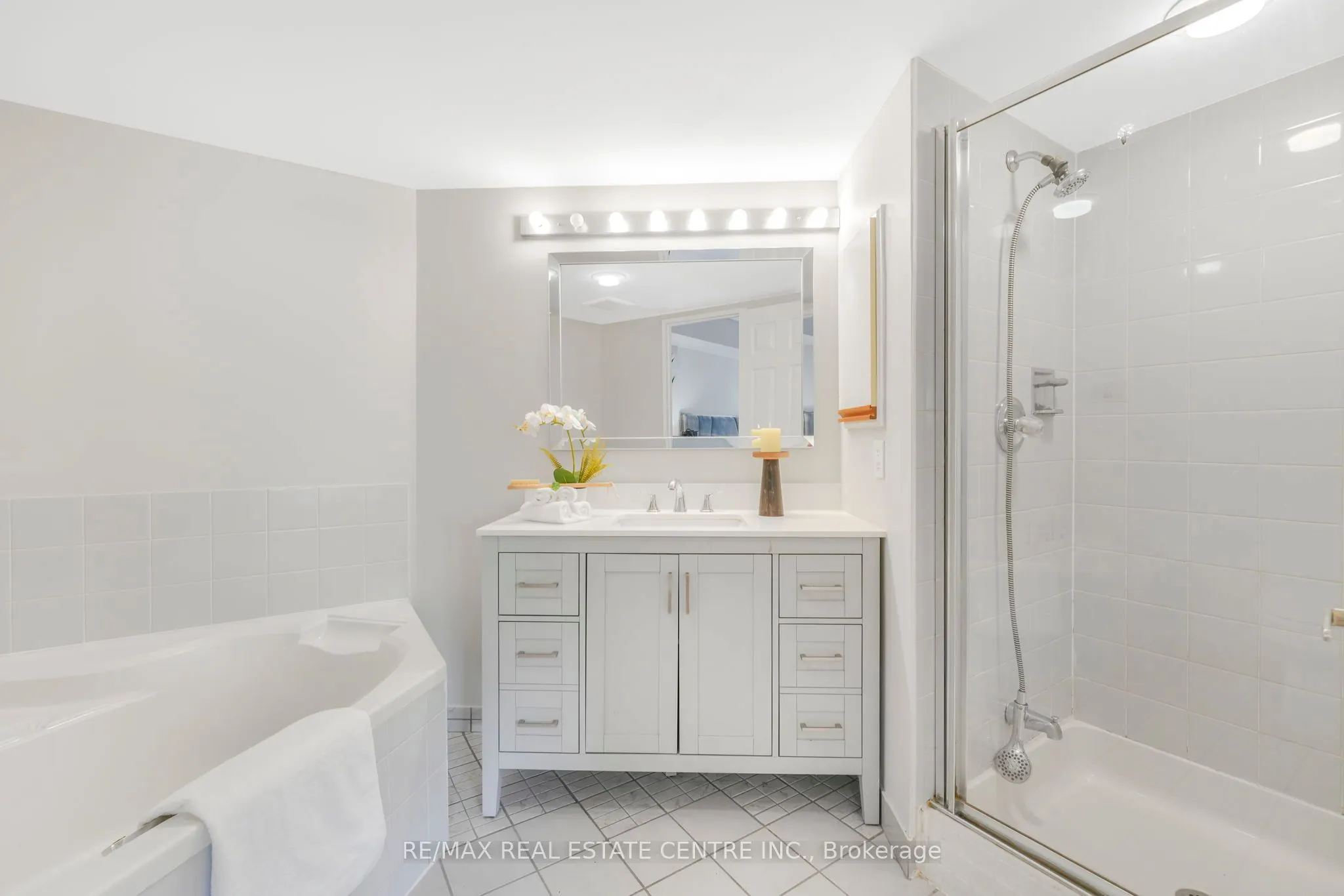 3233 Eglinton Avenue E, #407