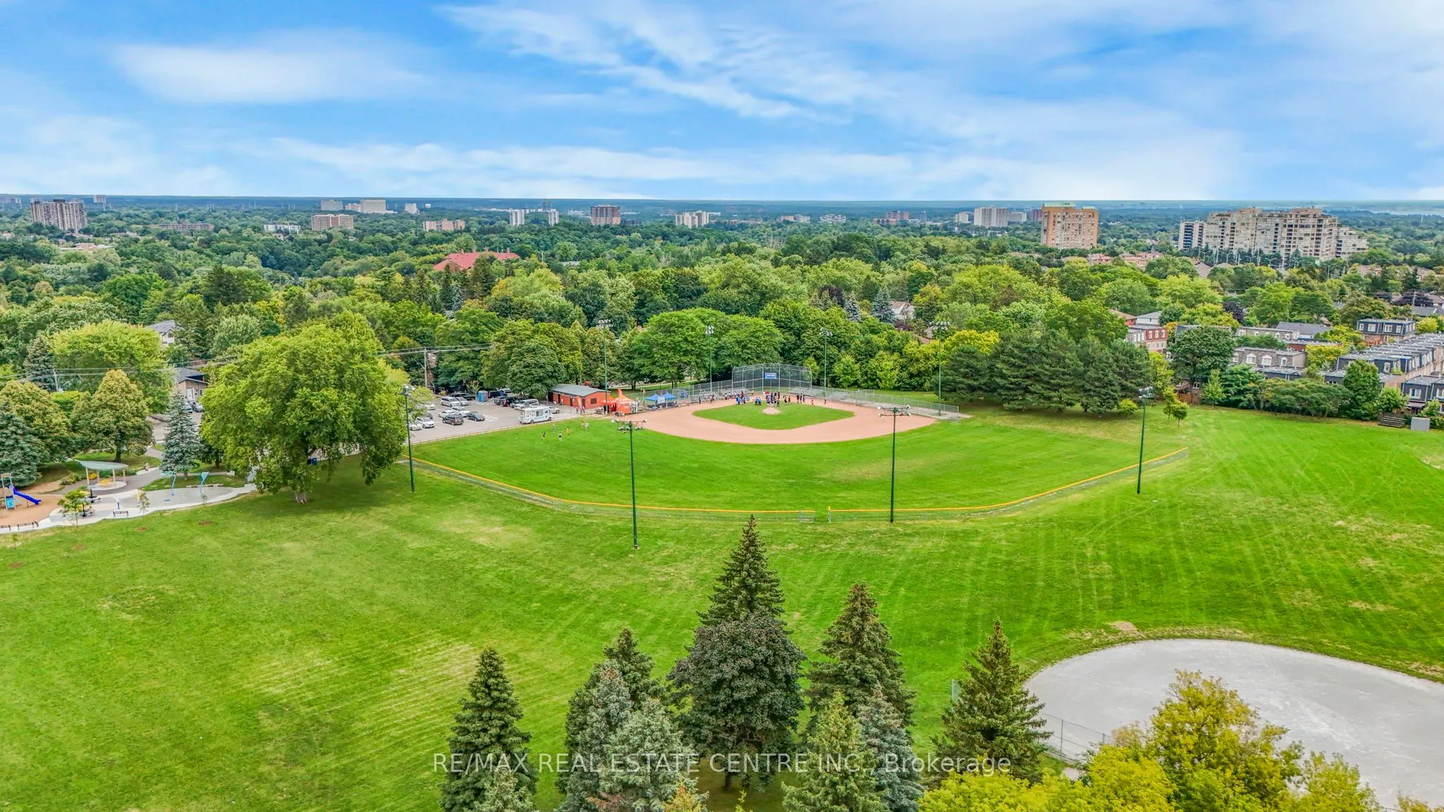3233 Eglinton Avenue E, #407