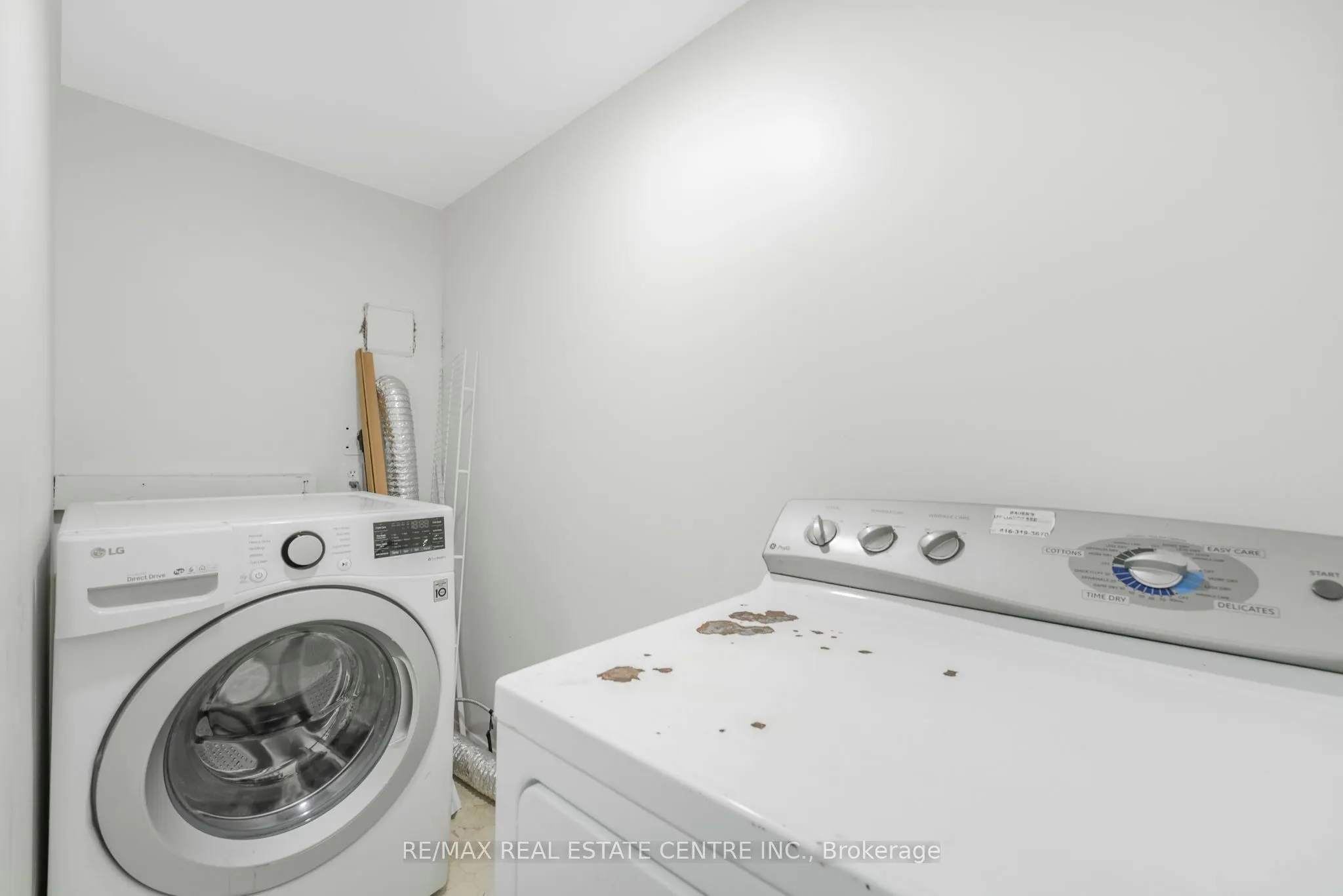 3233 Eglinton Avenue E, #407