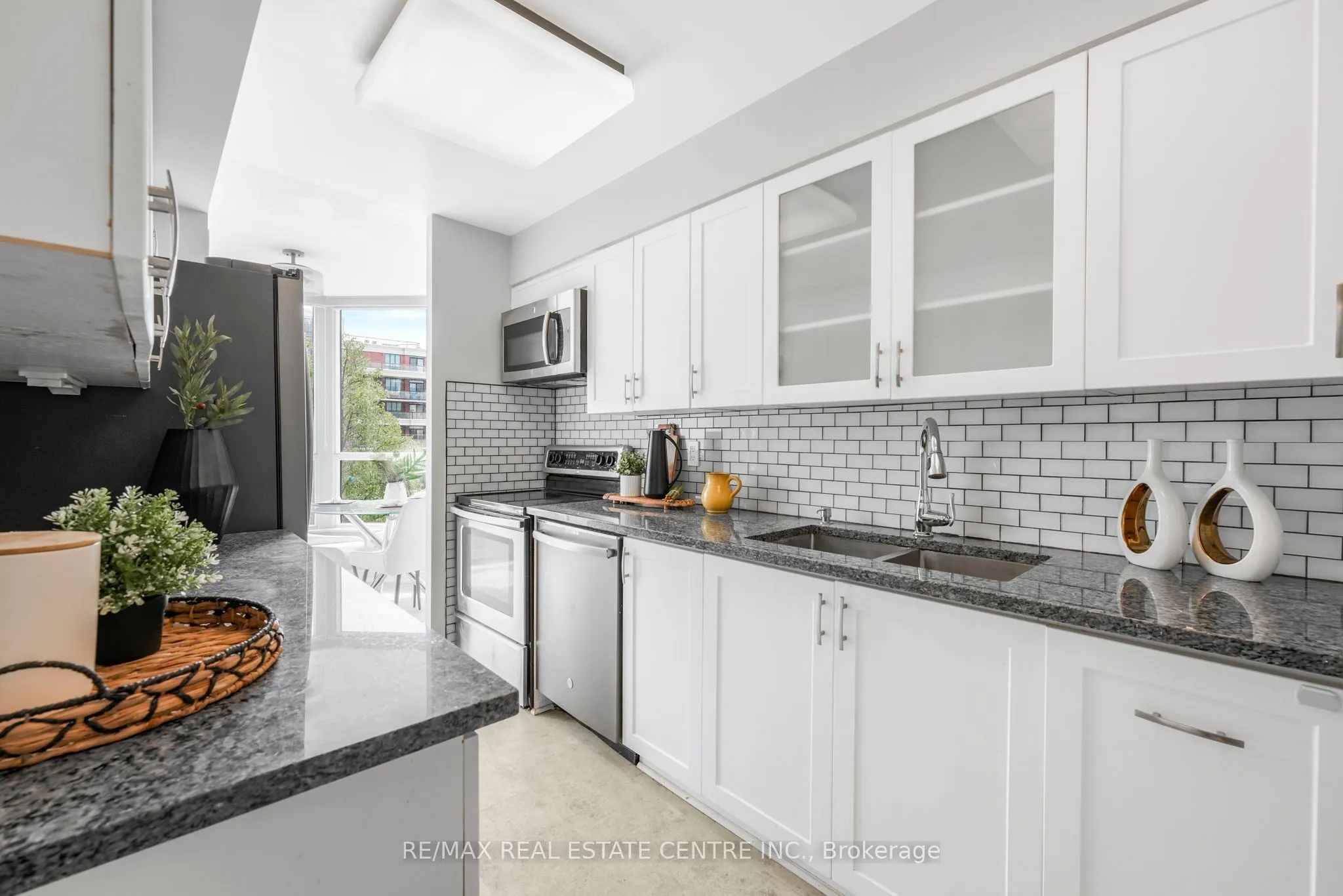 3233 Eglinton Avenue E, #407