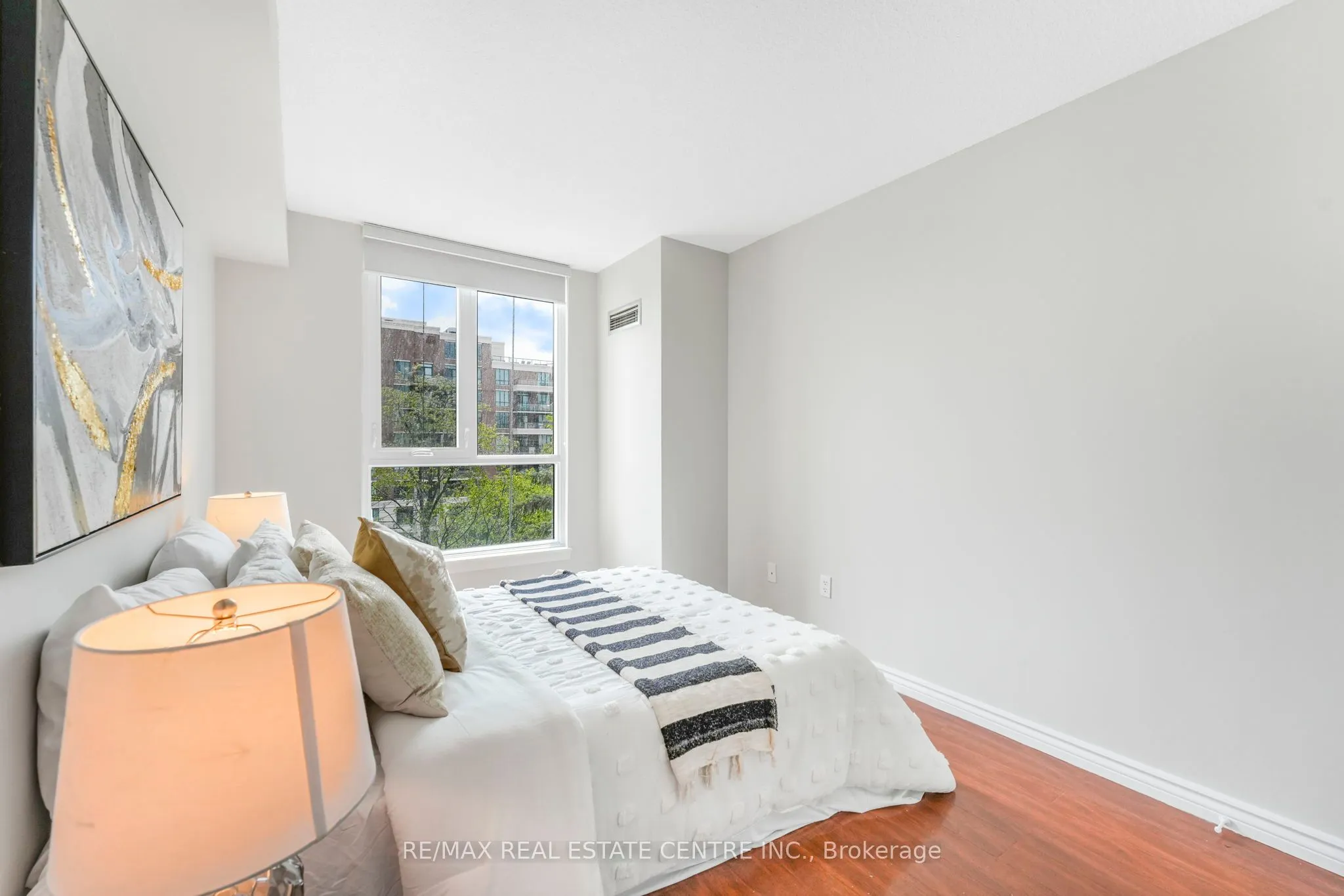 3233 Eglinton Avenue E, #407