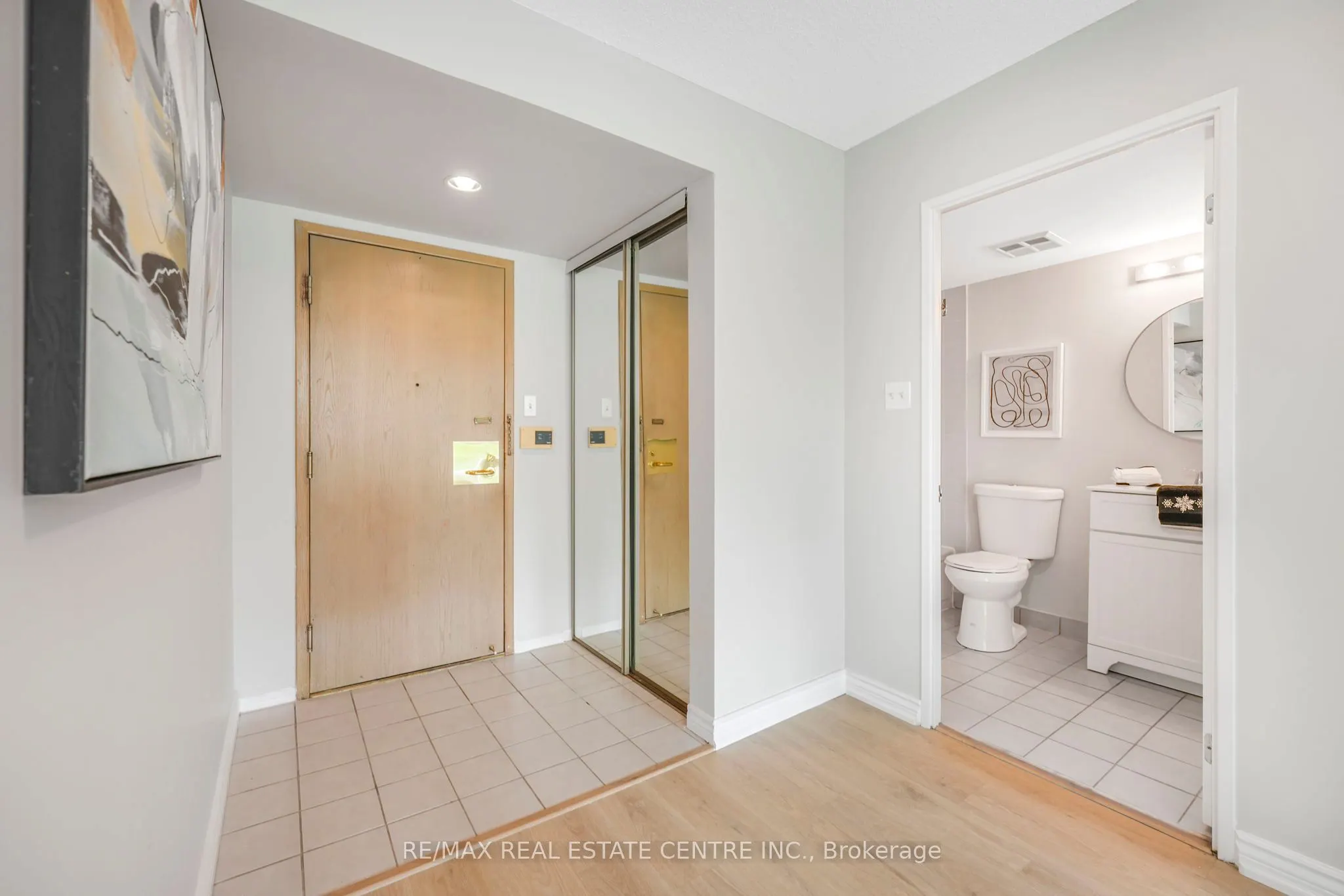3233 Eglinton Avenue E, #407