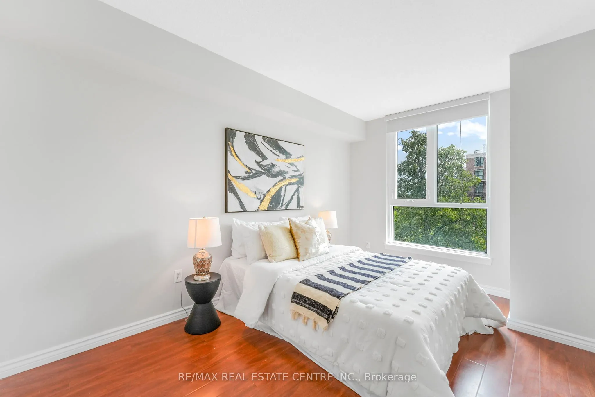 3233 Eglinton Avenue E, #407