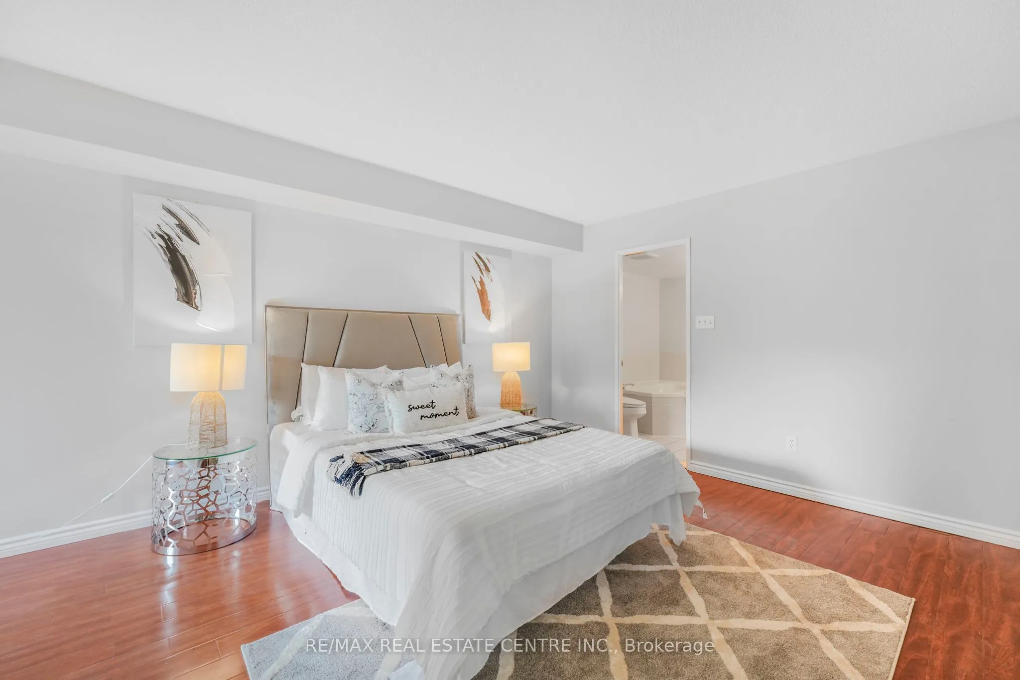 3233 Eglinton Avenue E, #407