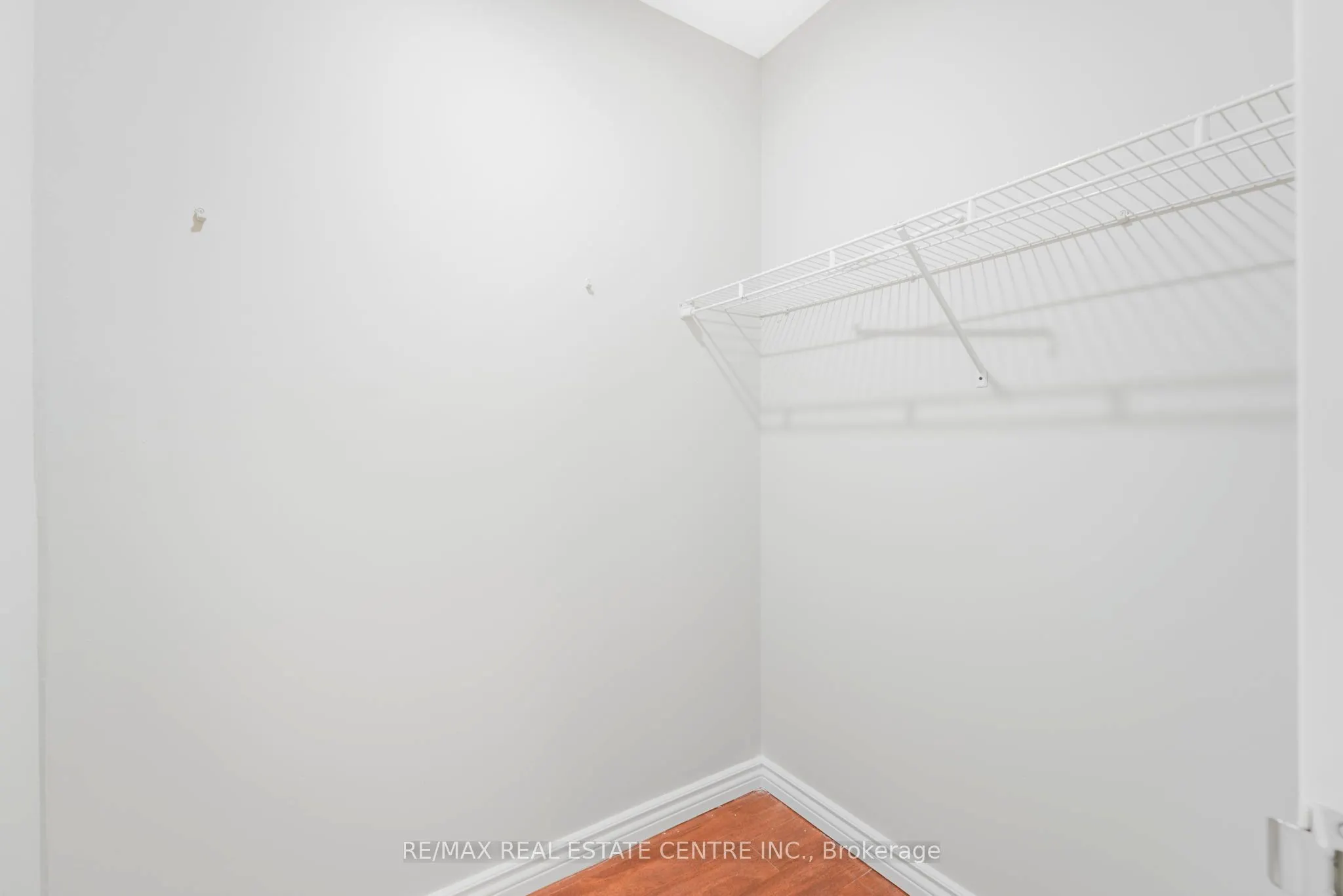 3233 Eglinton Avenue E, #407