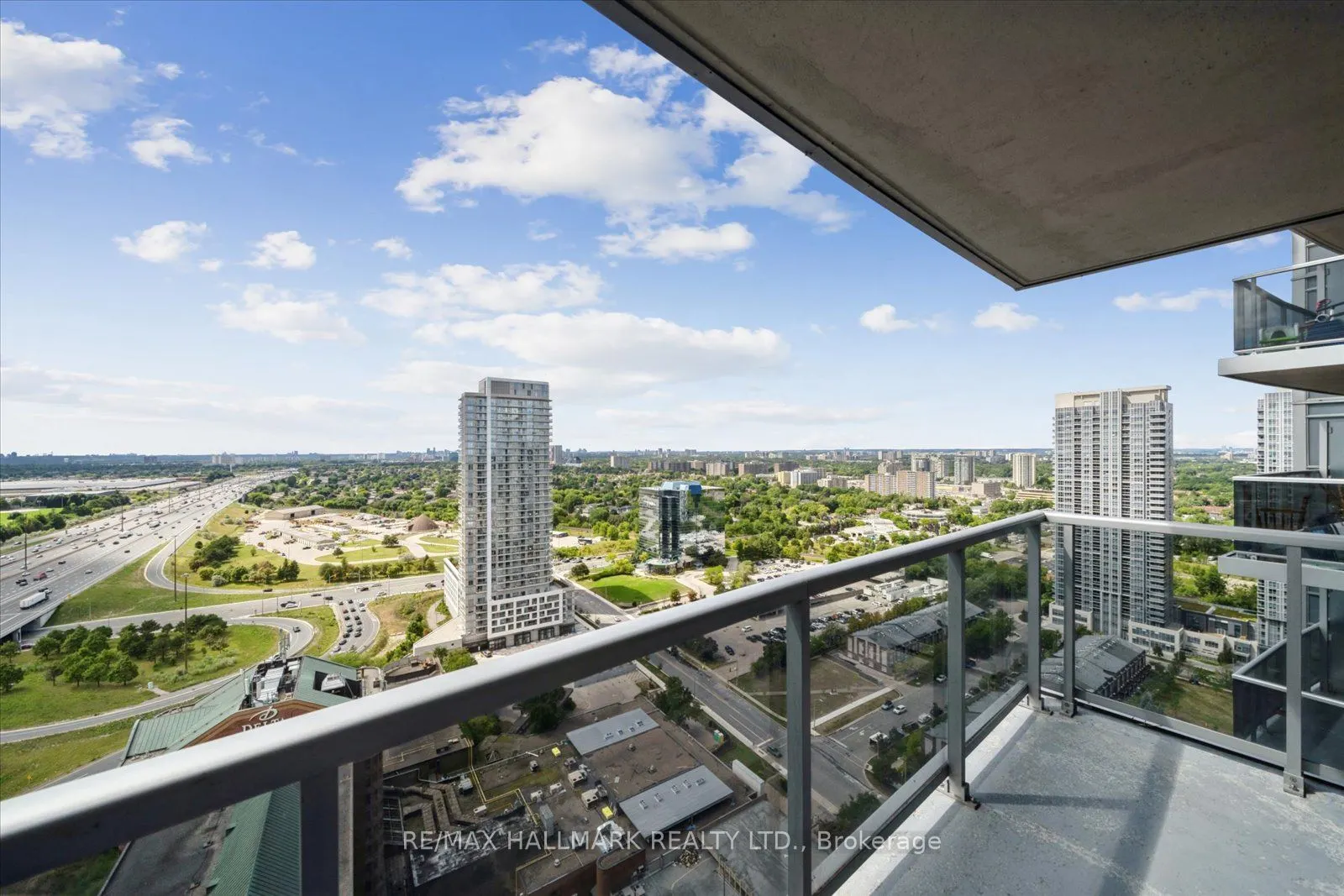 125 Village Green Square, #3006