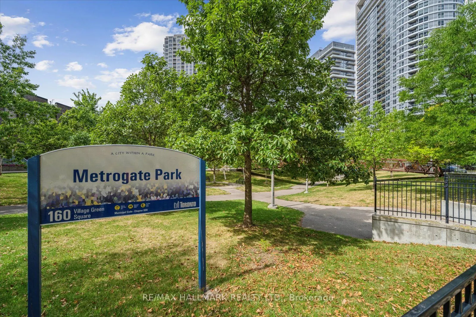 125 Village Green Square, #3006