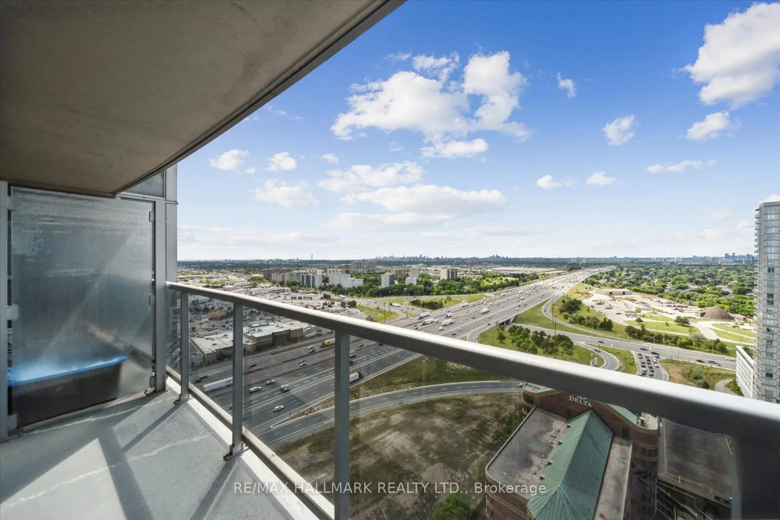 125 Village Green Square, #3006