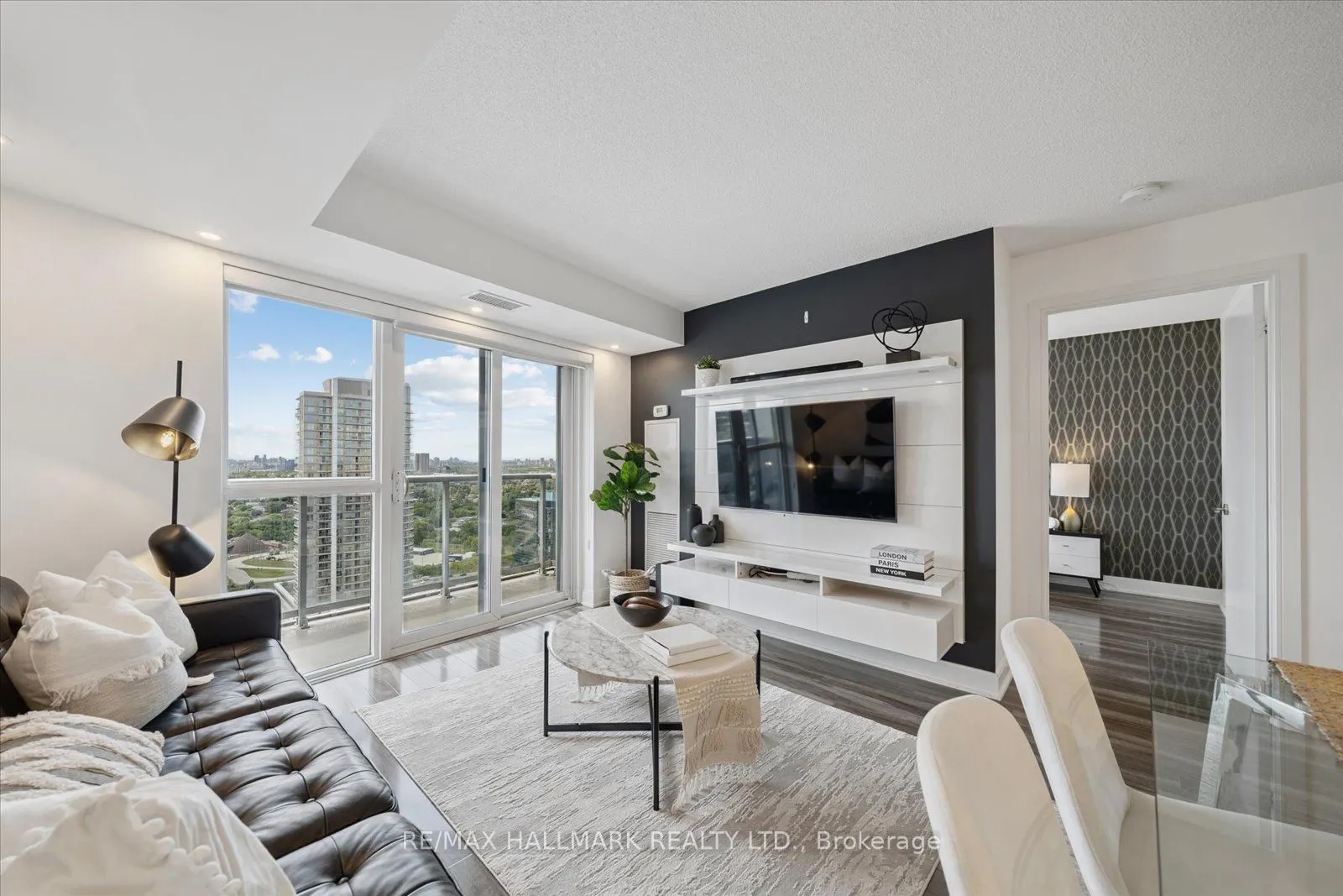 125 Village Green Square, #3006