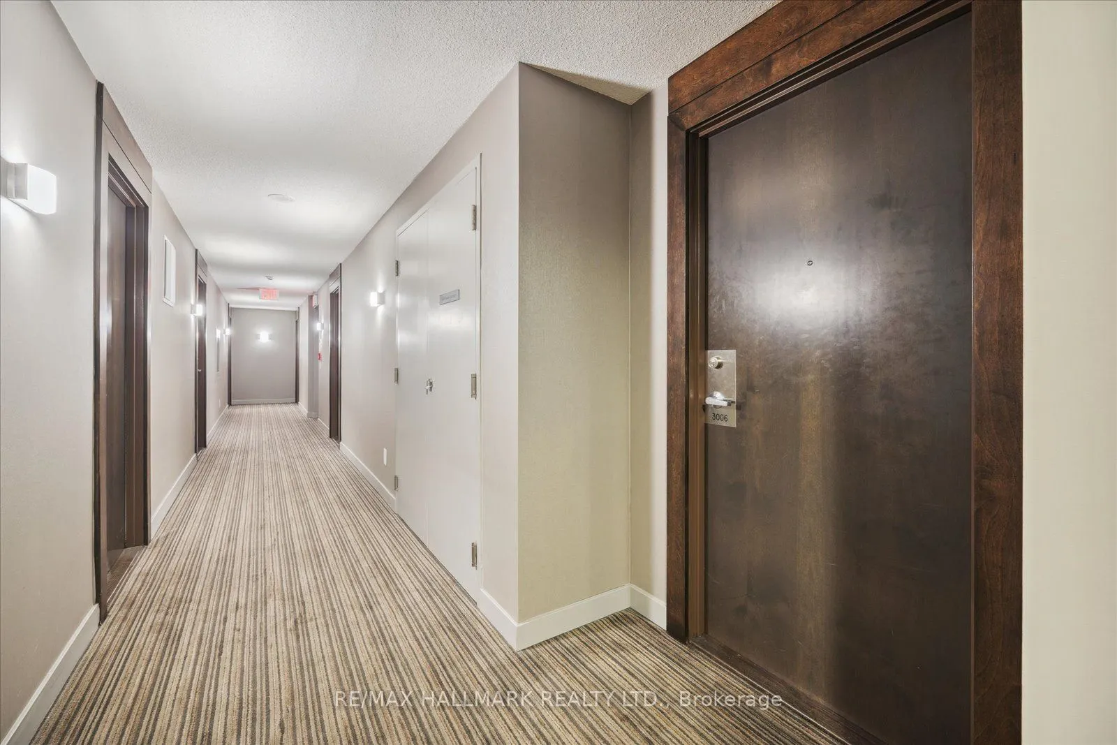 125 Village Green Square, #3006