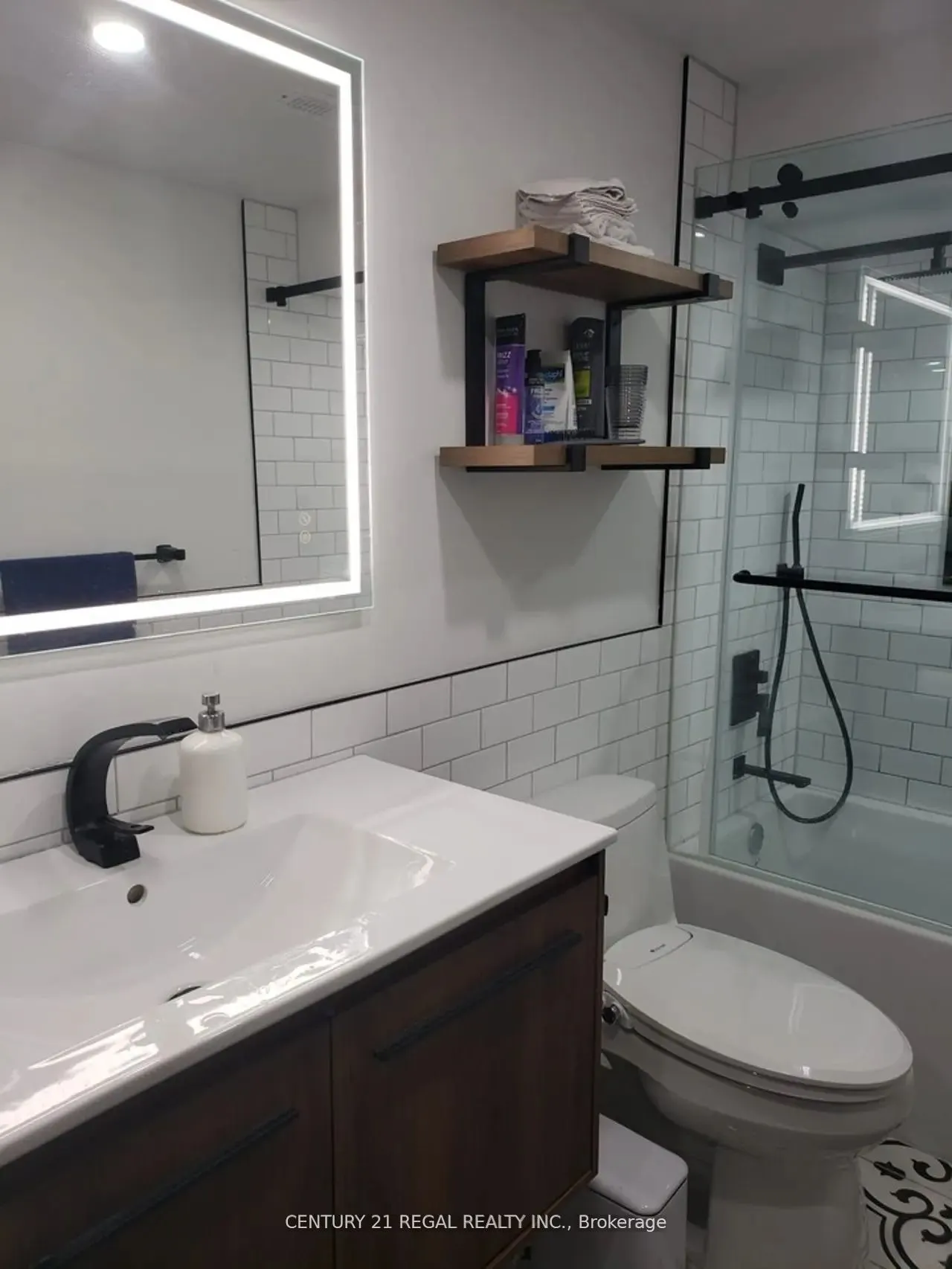 191 Booth Avenue, #Main