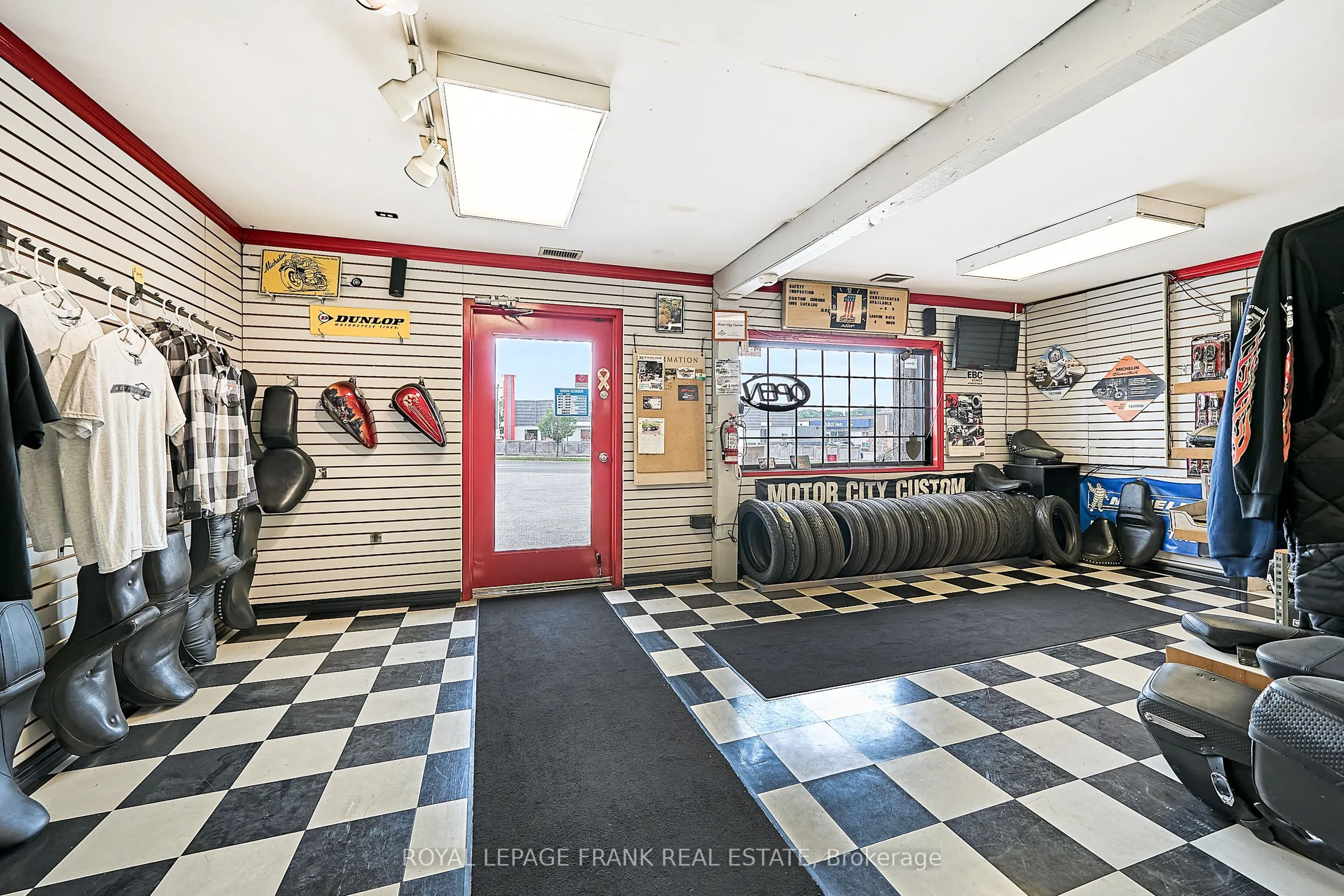 287 Dean Avenue