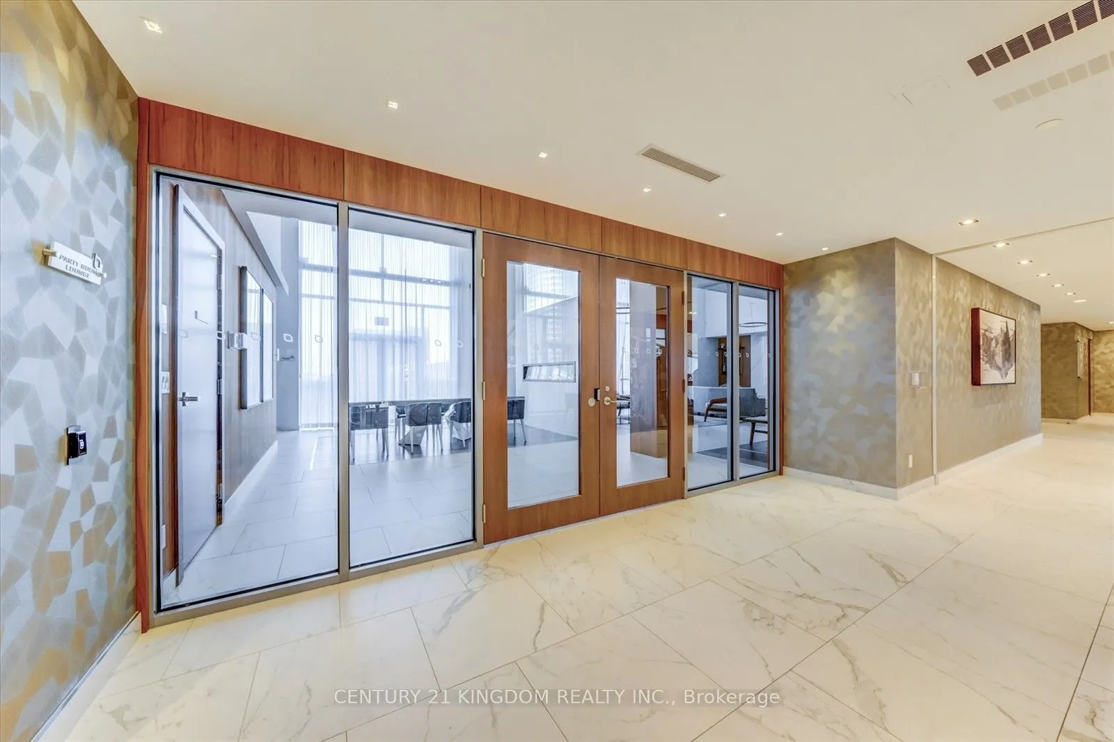 275 Village Green Square, #1423