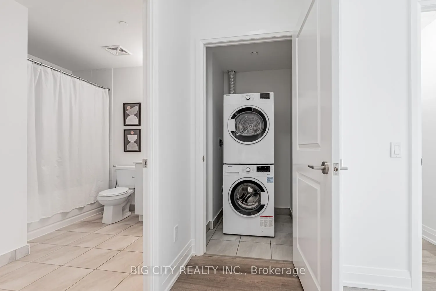 3121 Sheppard Avenue E, #611