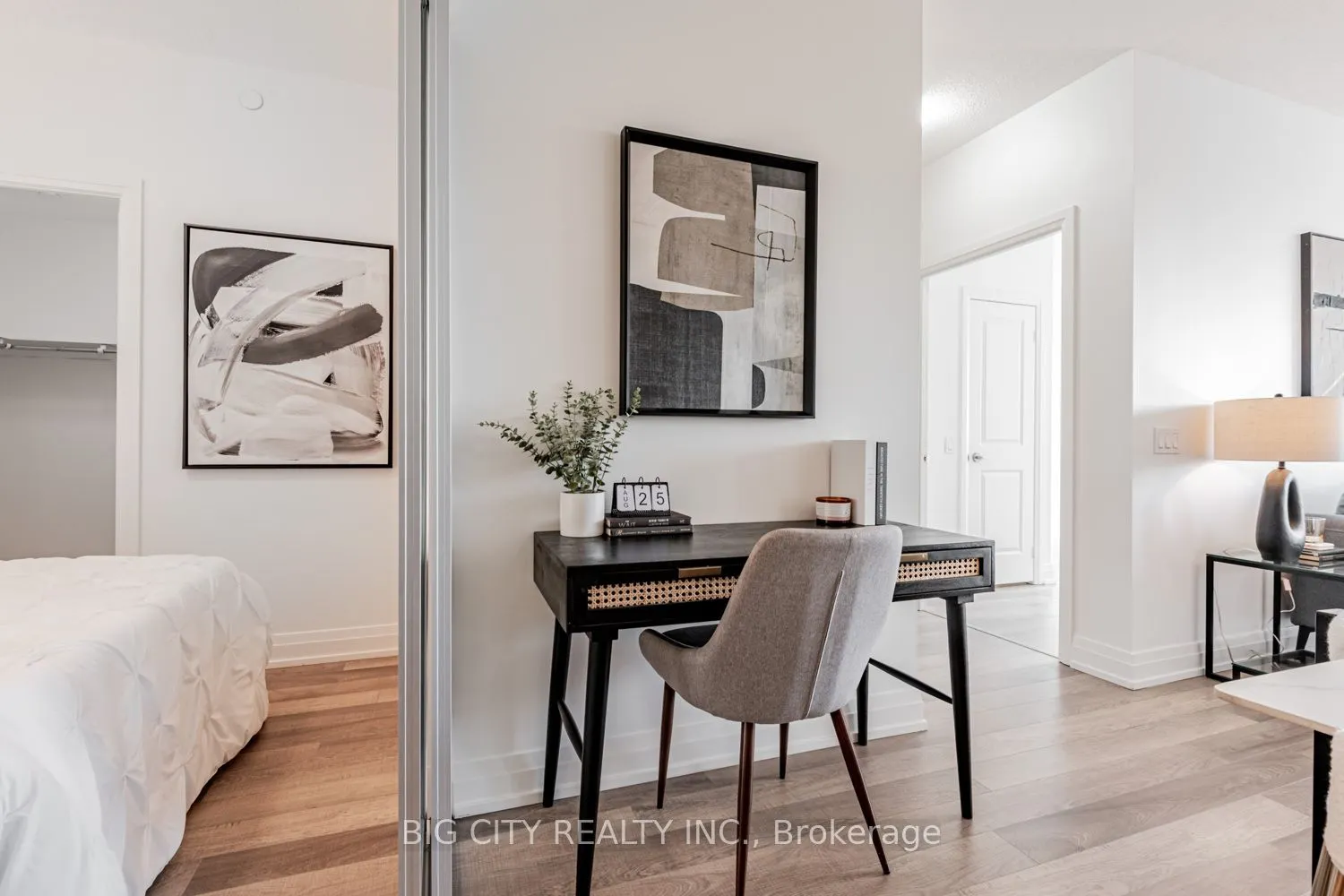3121 Sheppard Avenue E, #611