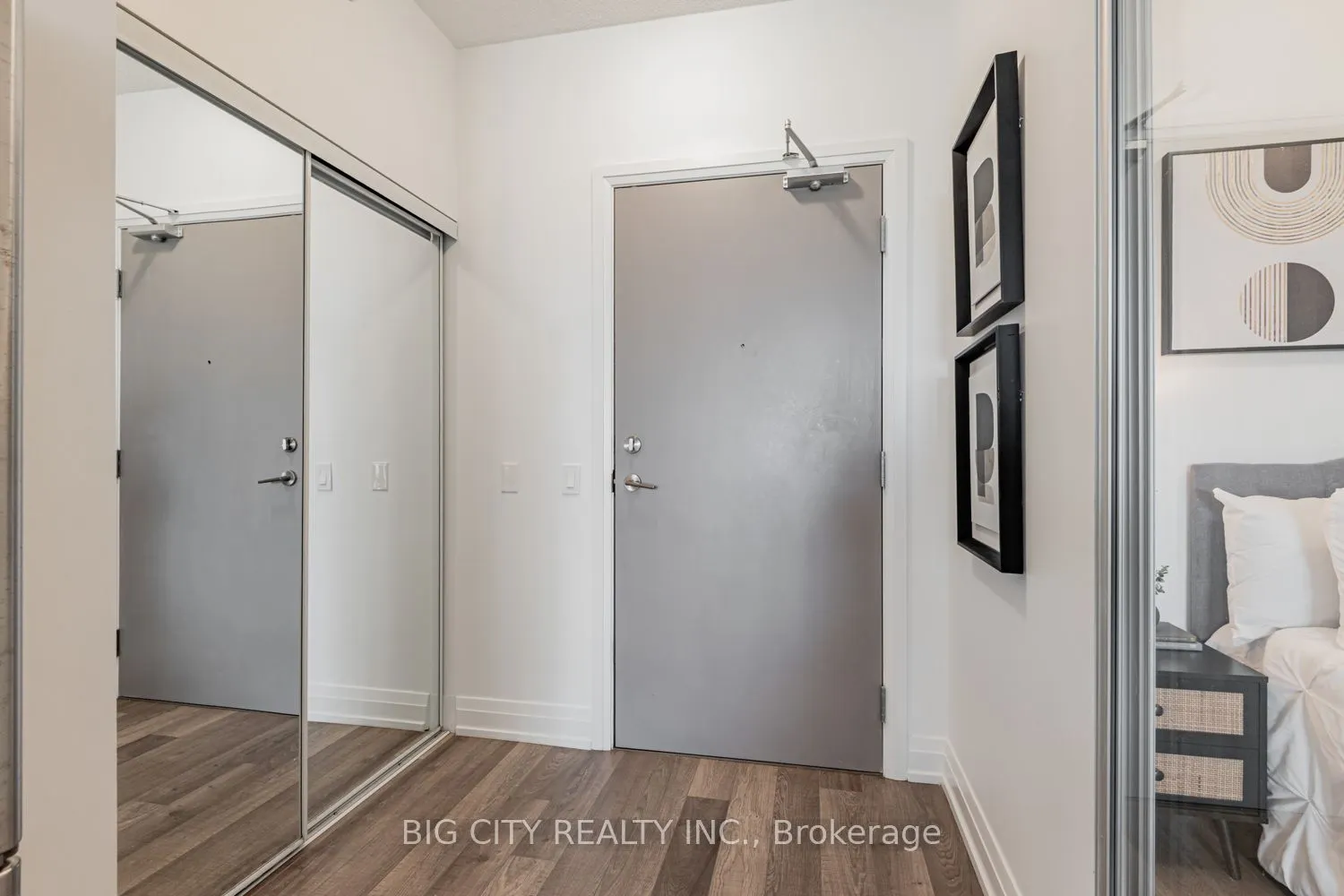 3121 Sheppard Avenue E, #611