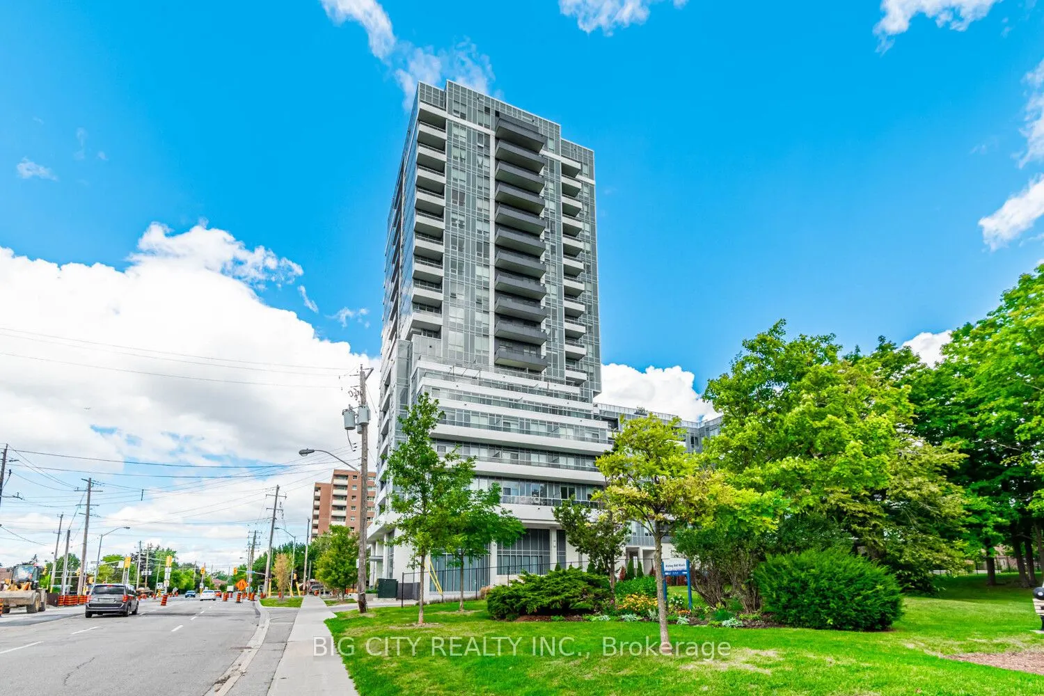 3121 Sheppard Avenue E, #611