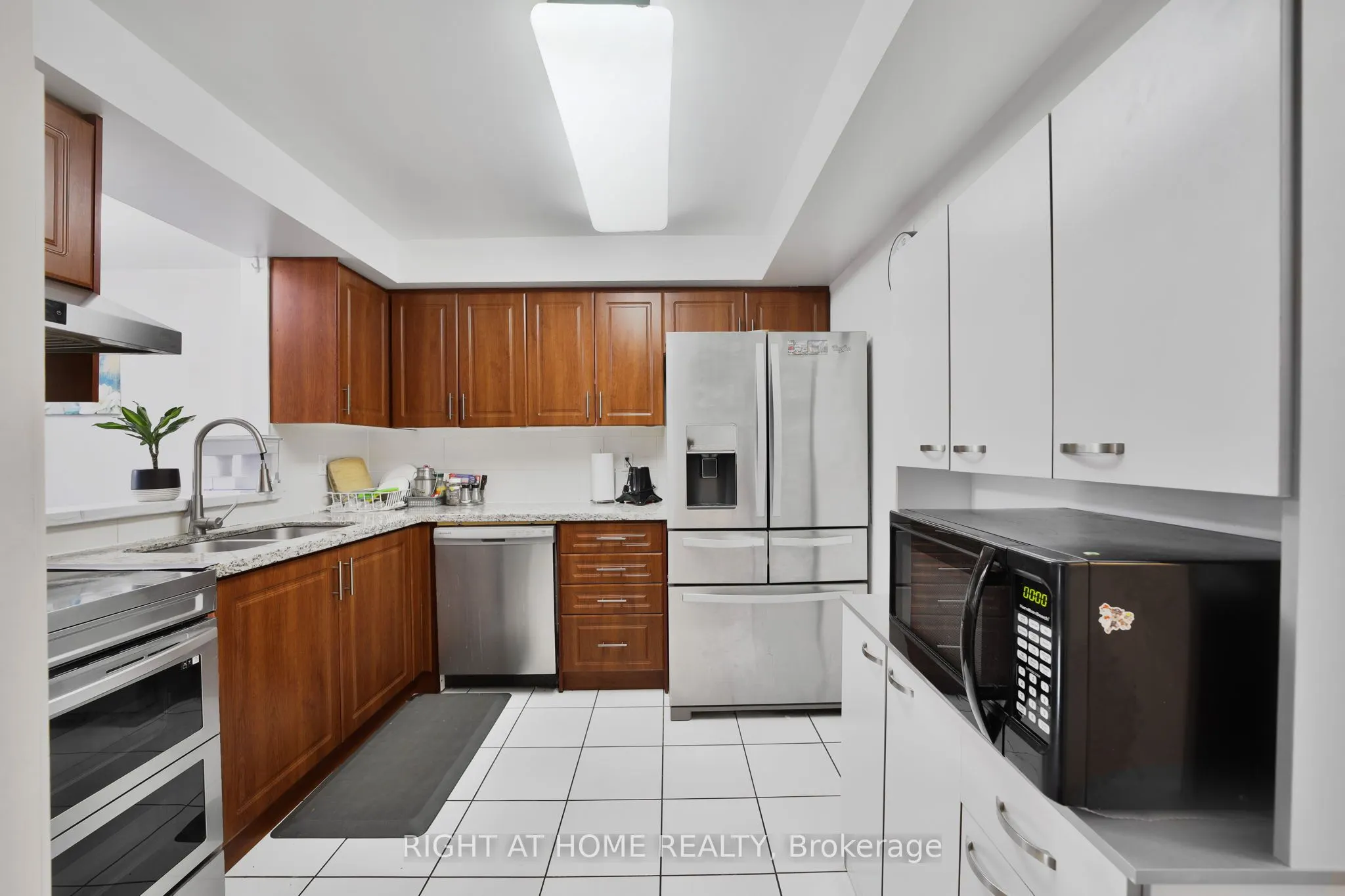188 Bonis Avenue, #618