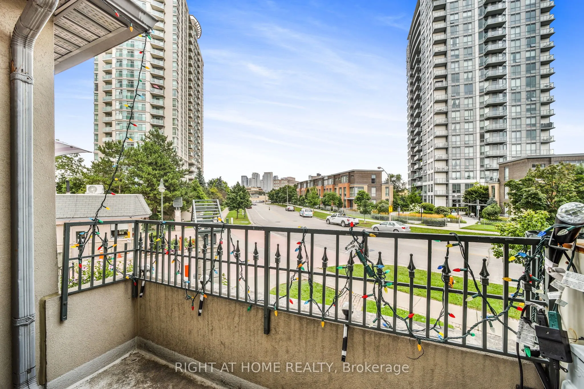 188 Bonis Avenue, #618