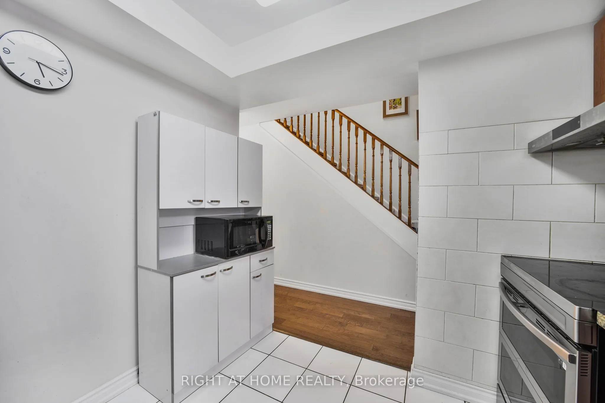 188 Bonis Avenue, #618