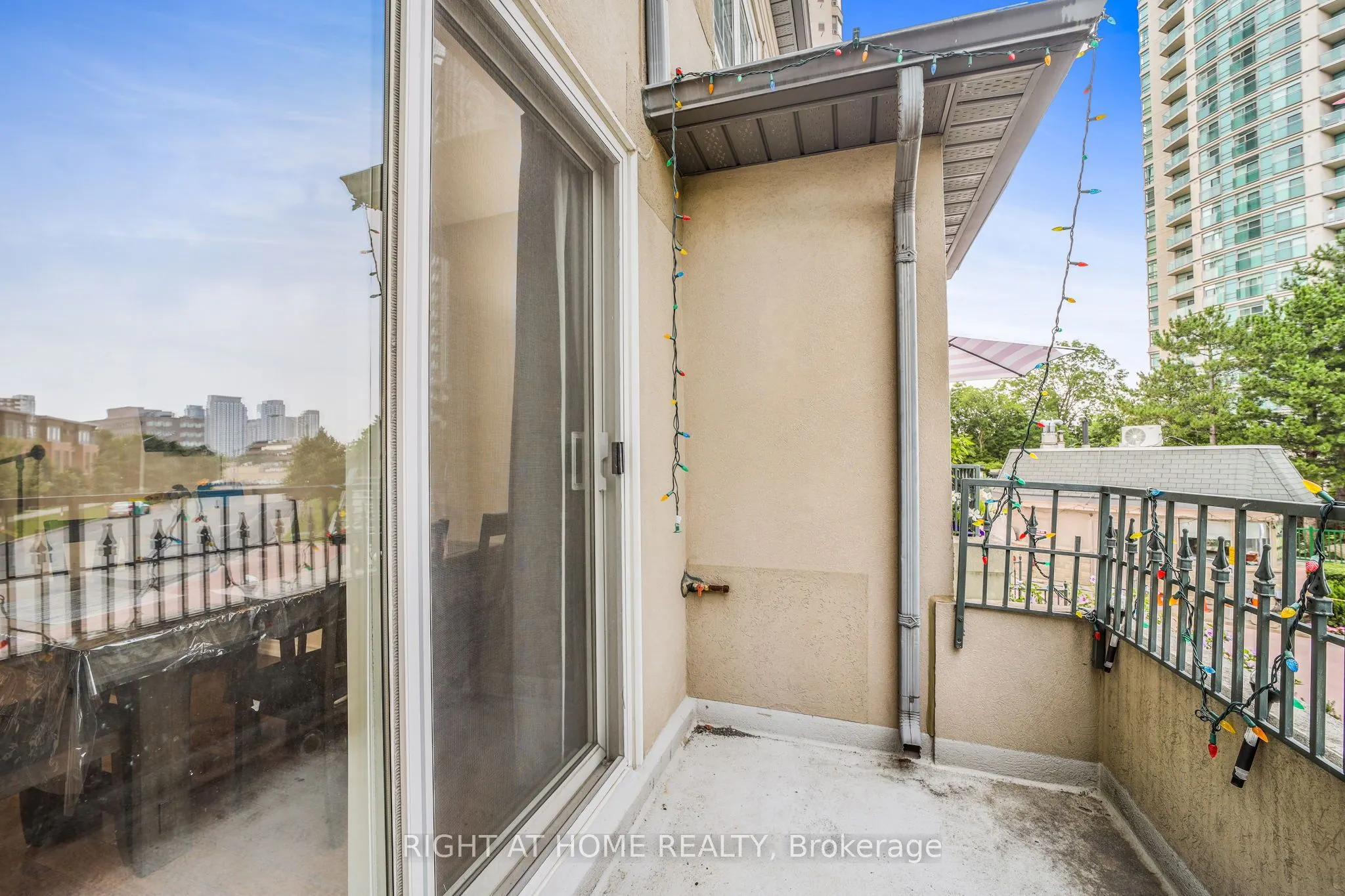 188 Bonis Avenue, #618