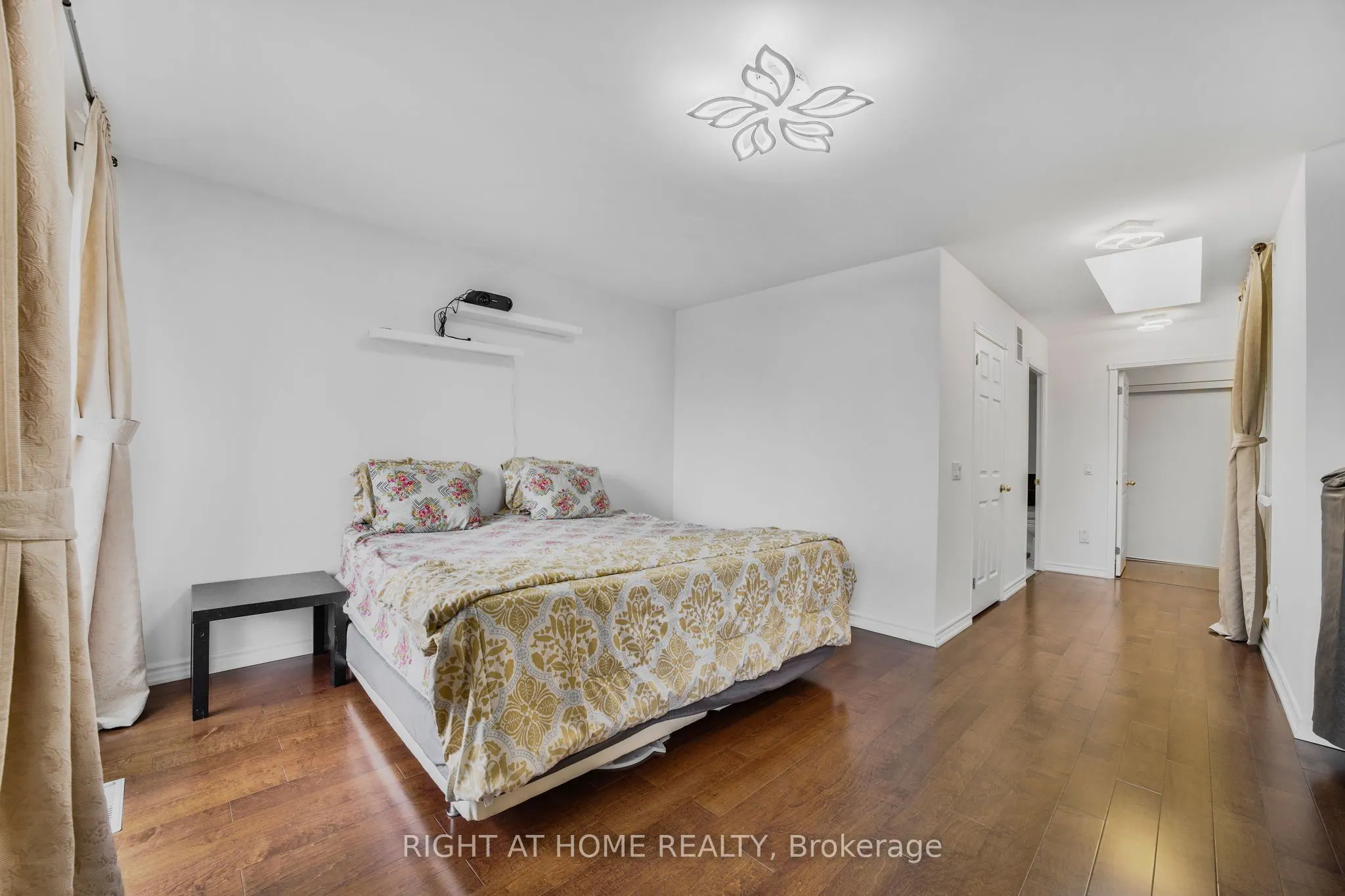 188 Bonis Avenue, #618