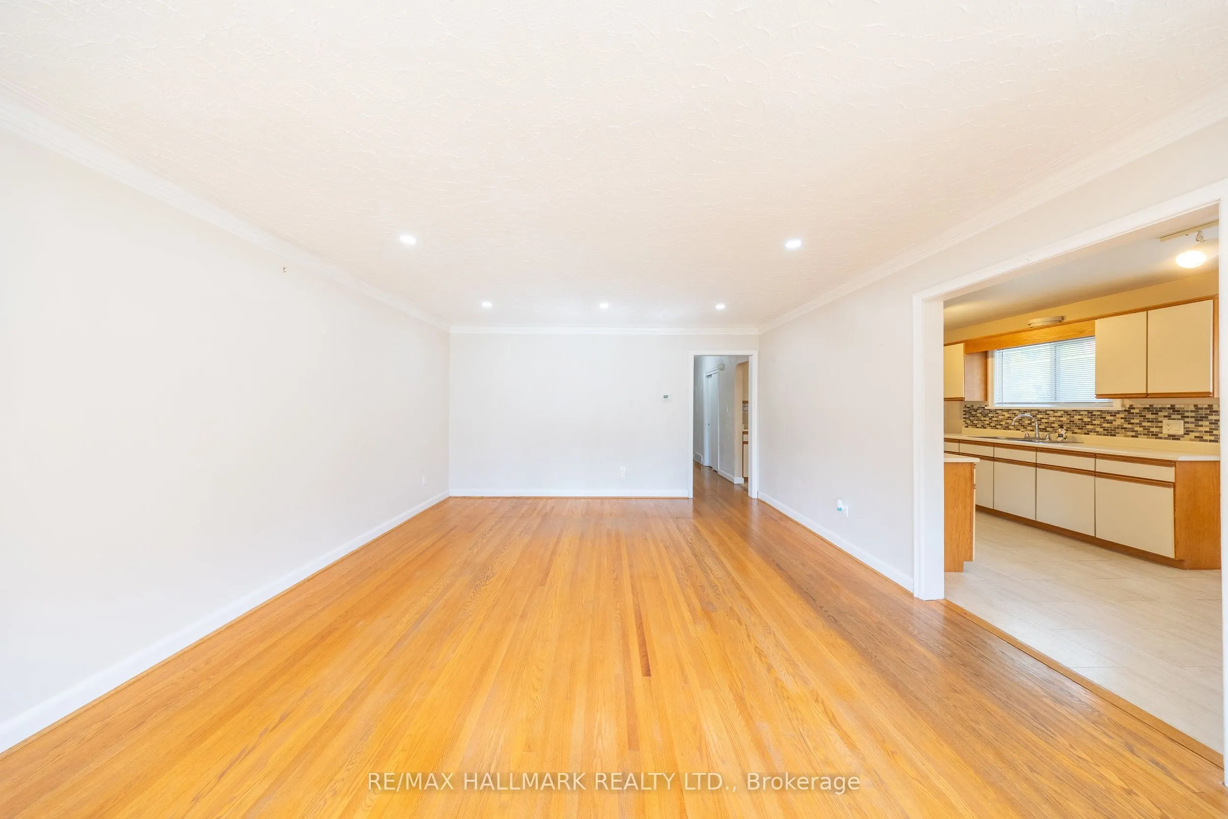 415 Stevenson Road N, #Main
