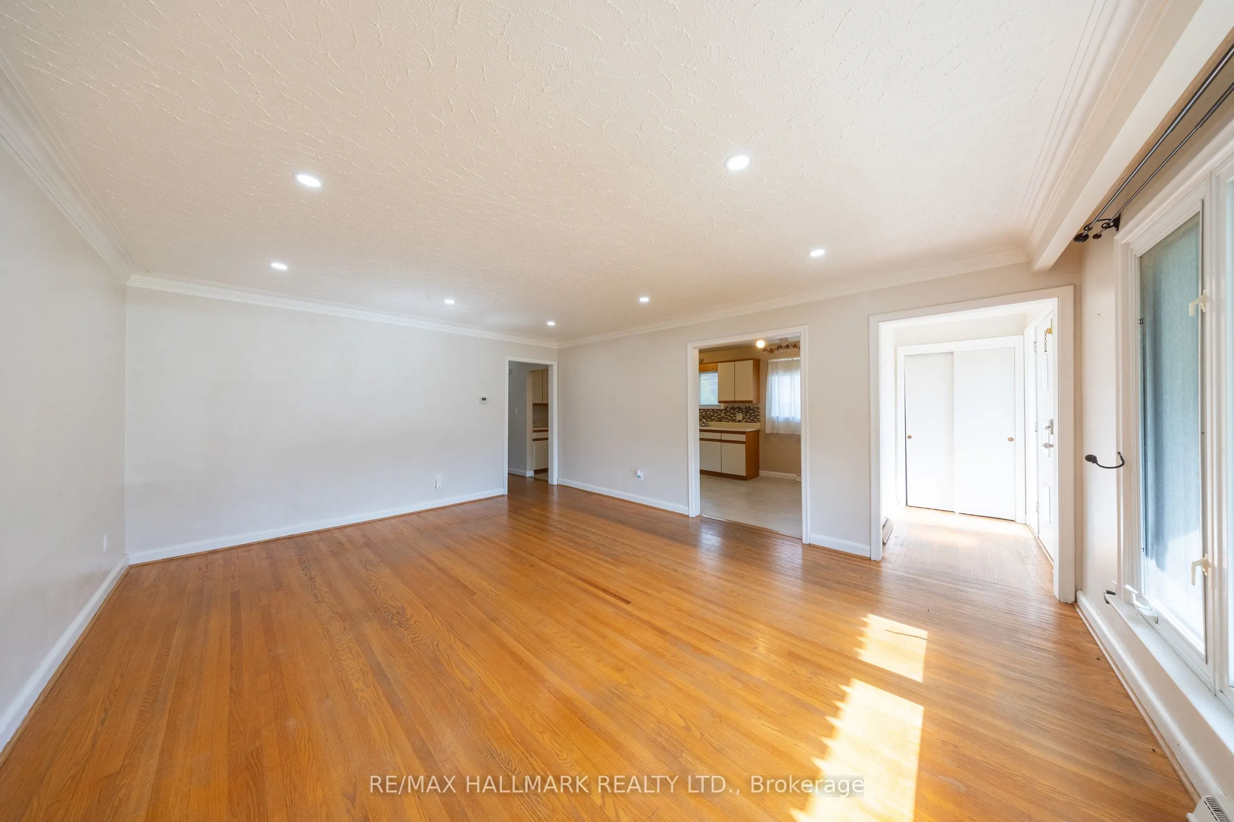 415 Stevenson Road N, #Main