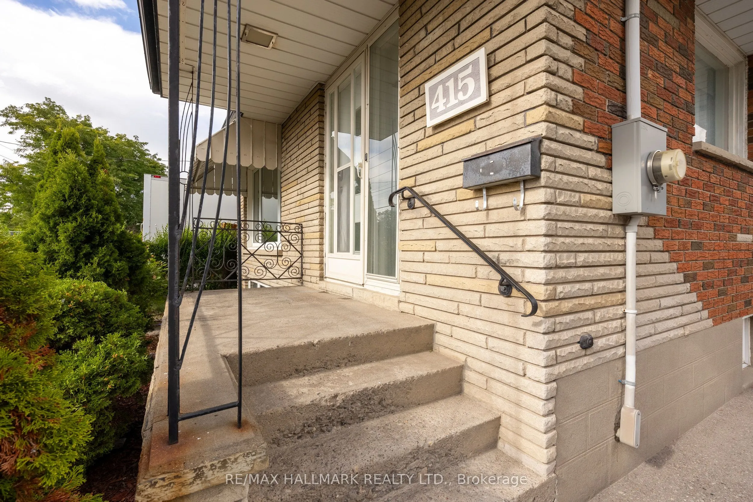 415 Stevenson Road N, #Main