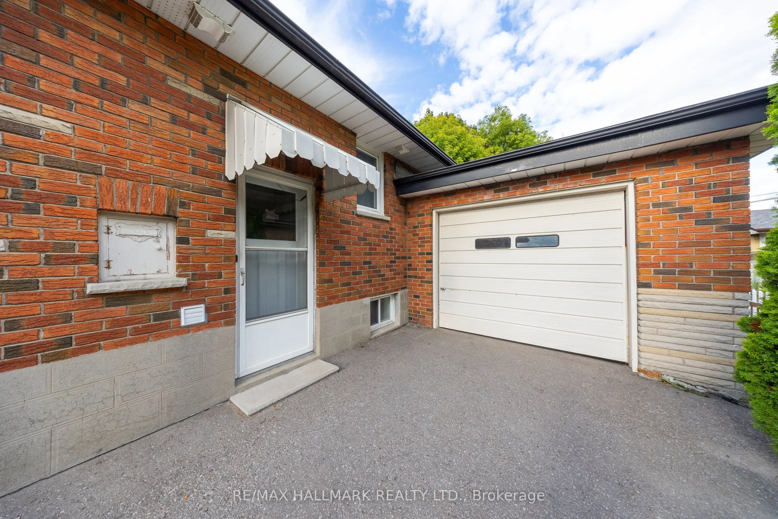 415 Stevenson Road N, #BSMT