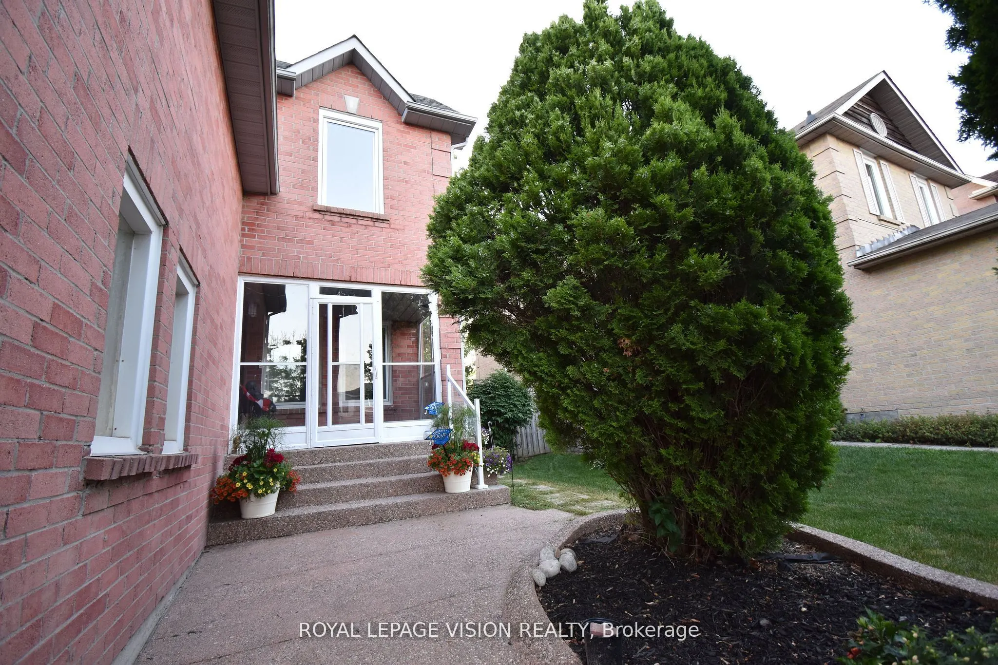 28 Valley Centre Drive
