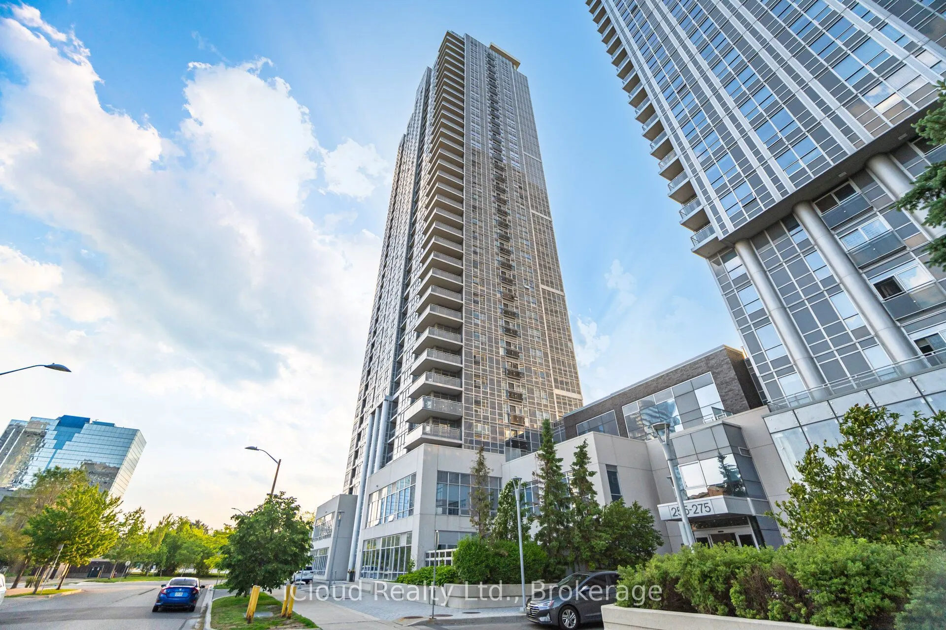 275 Village Green Square, #1722