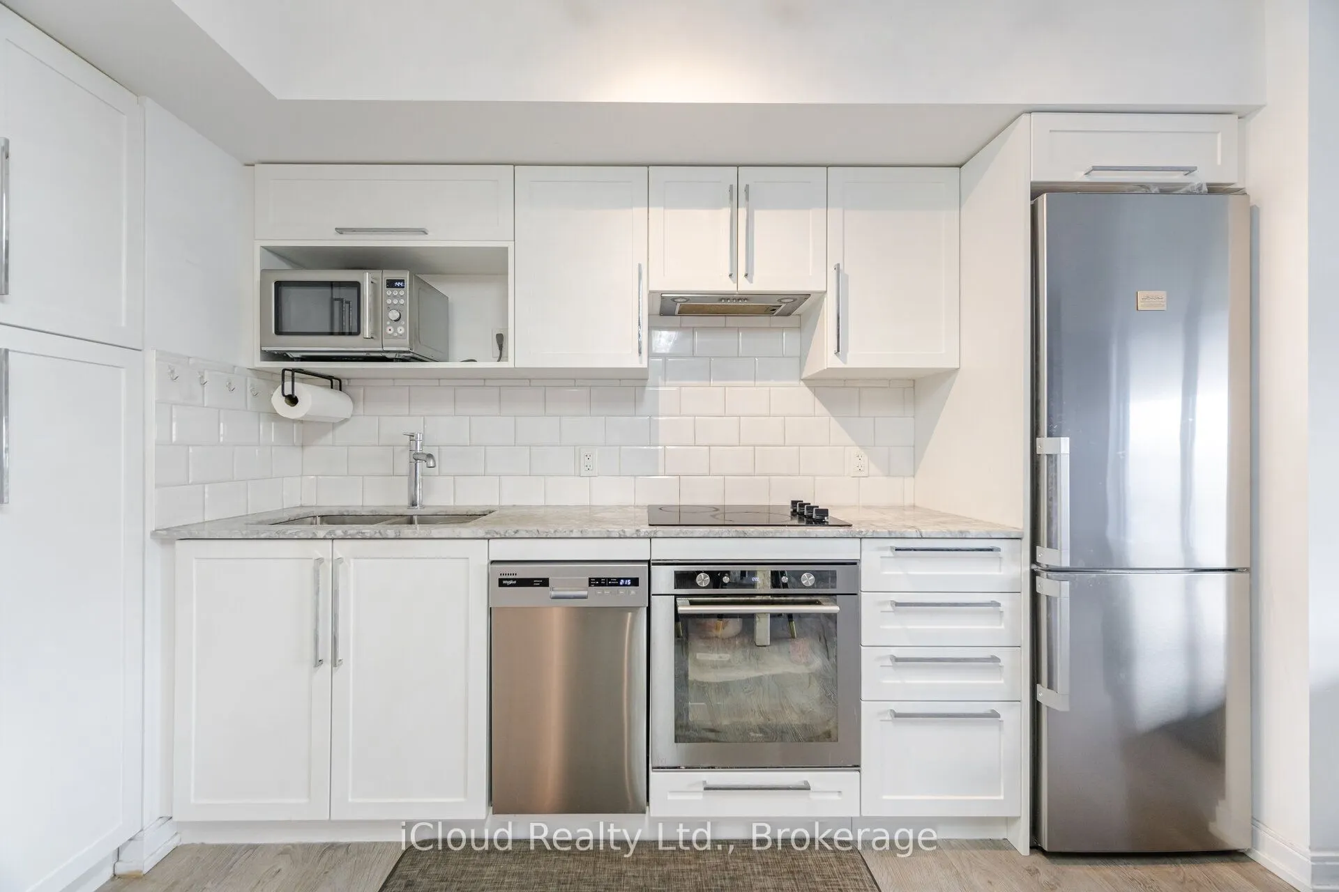 275 Village Green Square, #1722
