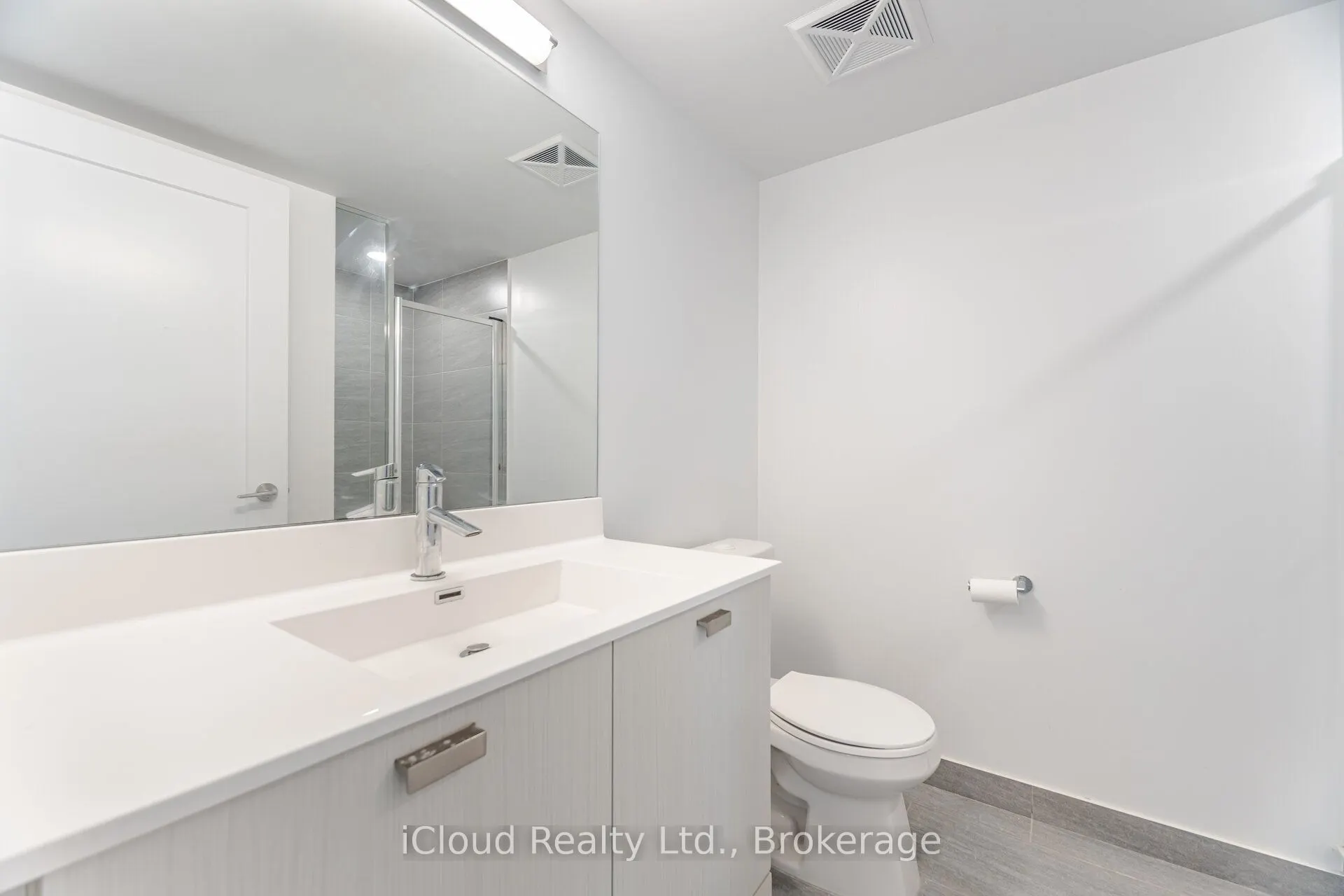 275 Village Green Square, #1722