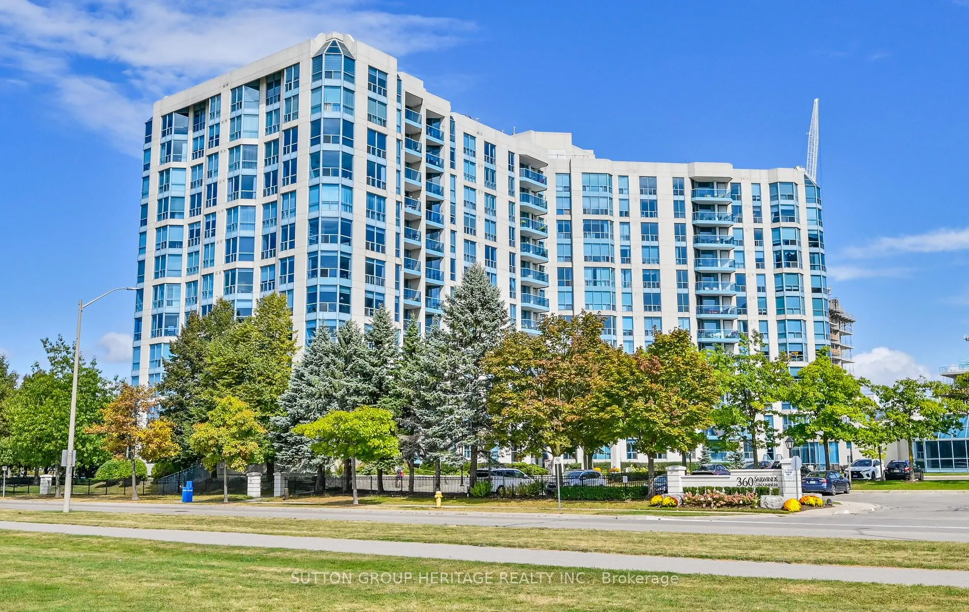 360 Watson Street W, #908