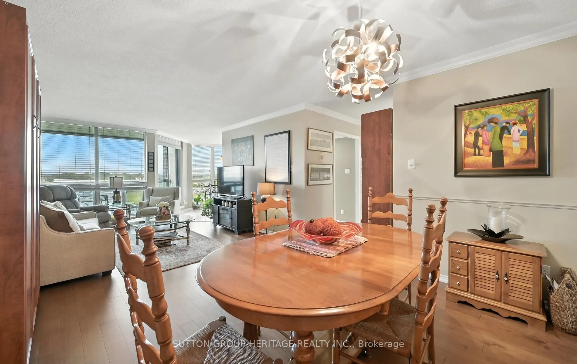 360 Watson Street W, #908